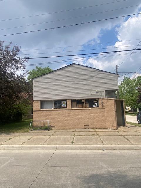 18251 Eastland Street Property Photo 1