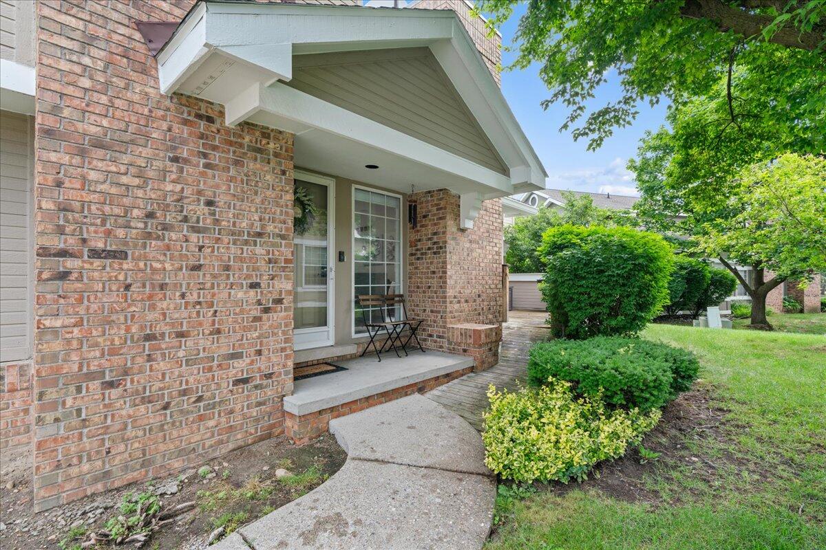 6607 Bellows Court Property Photo 1