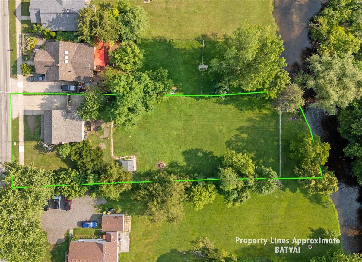 851 N Leroy Street Property Photo 29