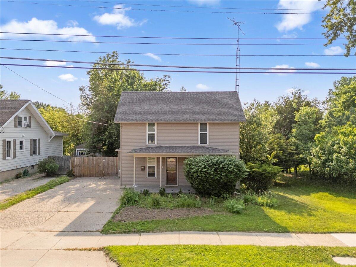 851 N Leroy Street Property Photo 34