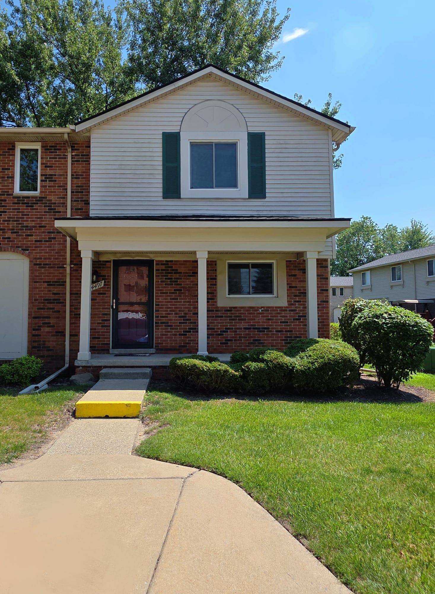44497 Savery Drive Property Photo 1