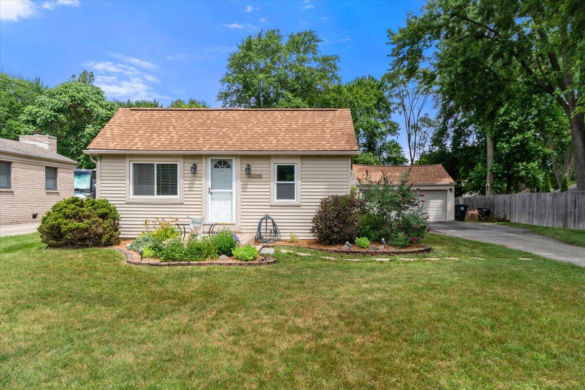 34066 Orangelawn Street Property Photo 1