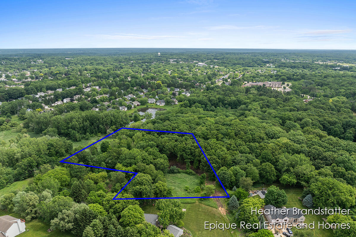 4327 Woodside Oaks Drive Se Property Photo 1