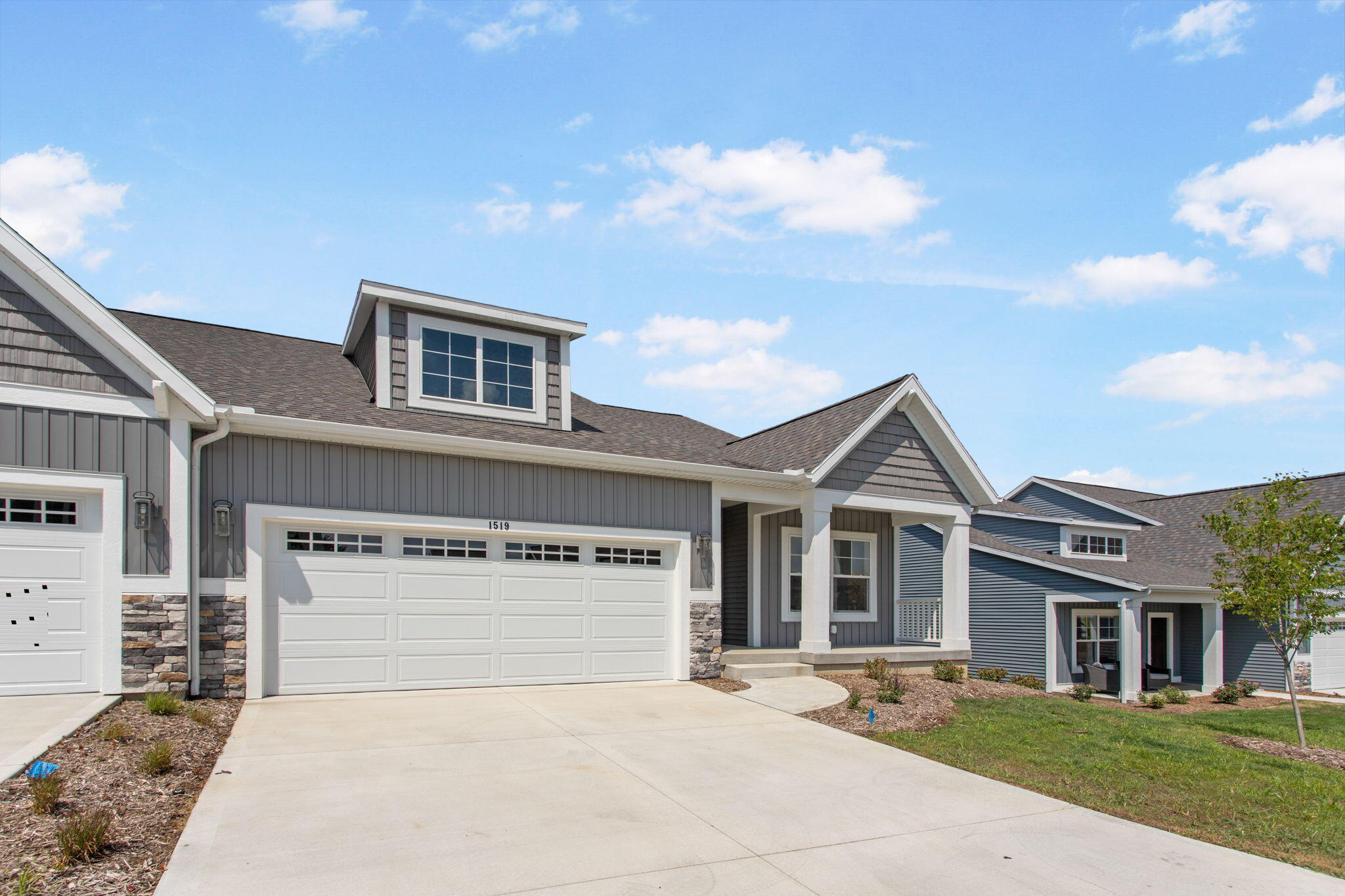 1519 Eagle Shore Court Property Photo 1
