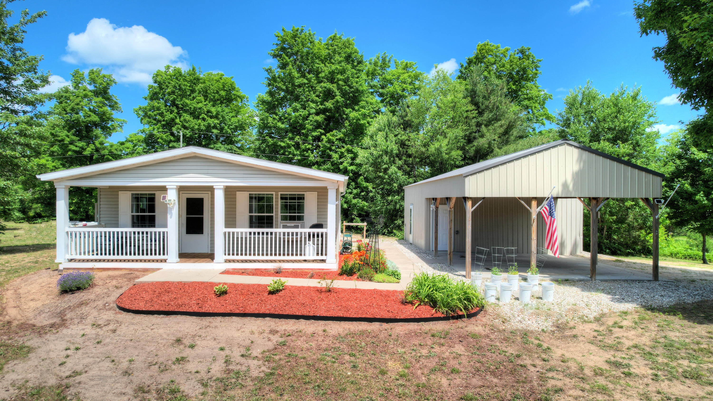 3921 Woodman Road