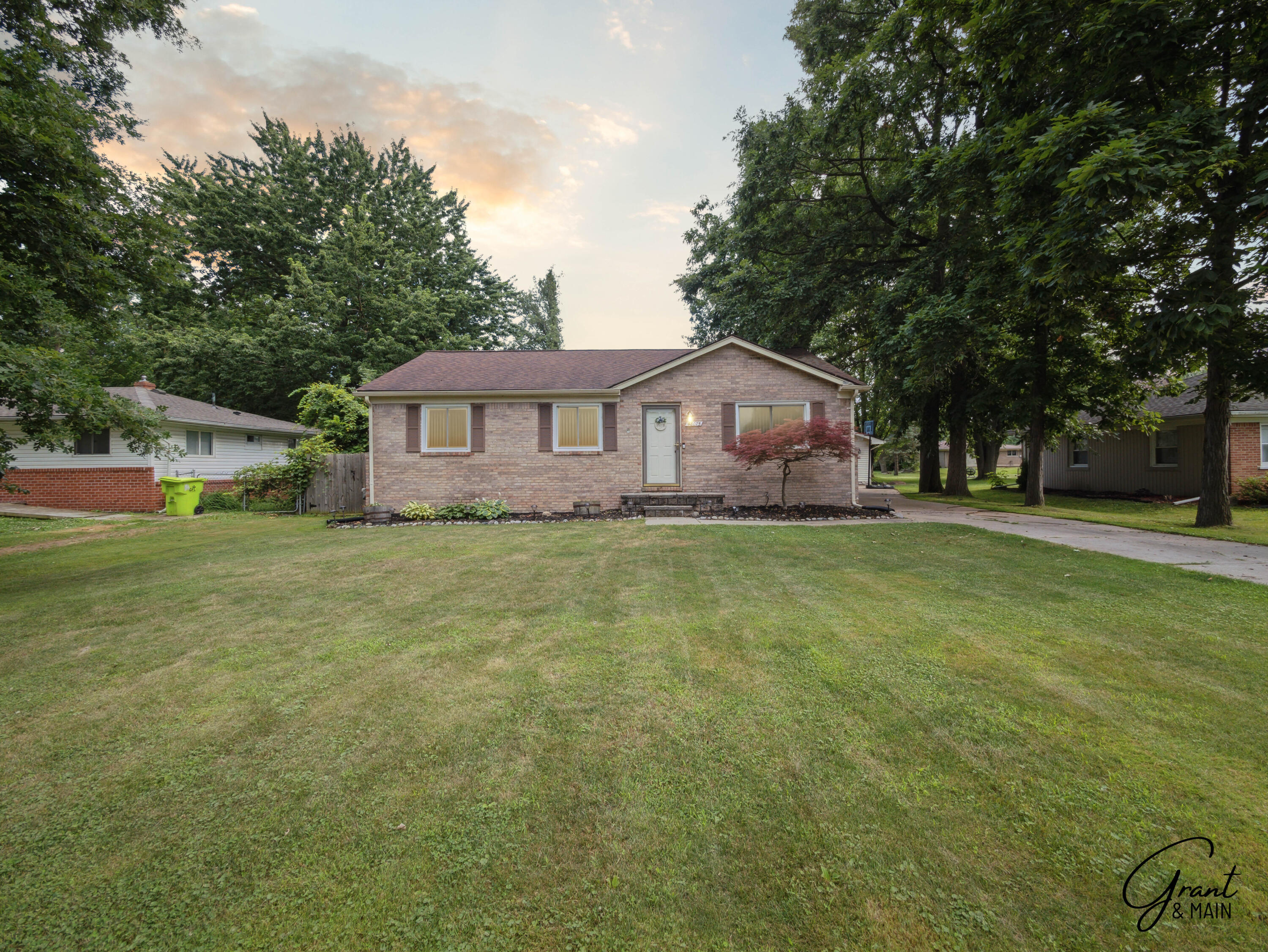 48075 Meadow Lane Property Photo 1