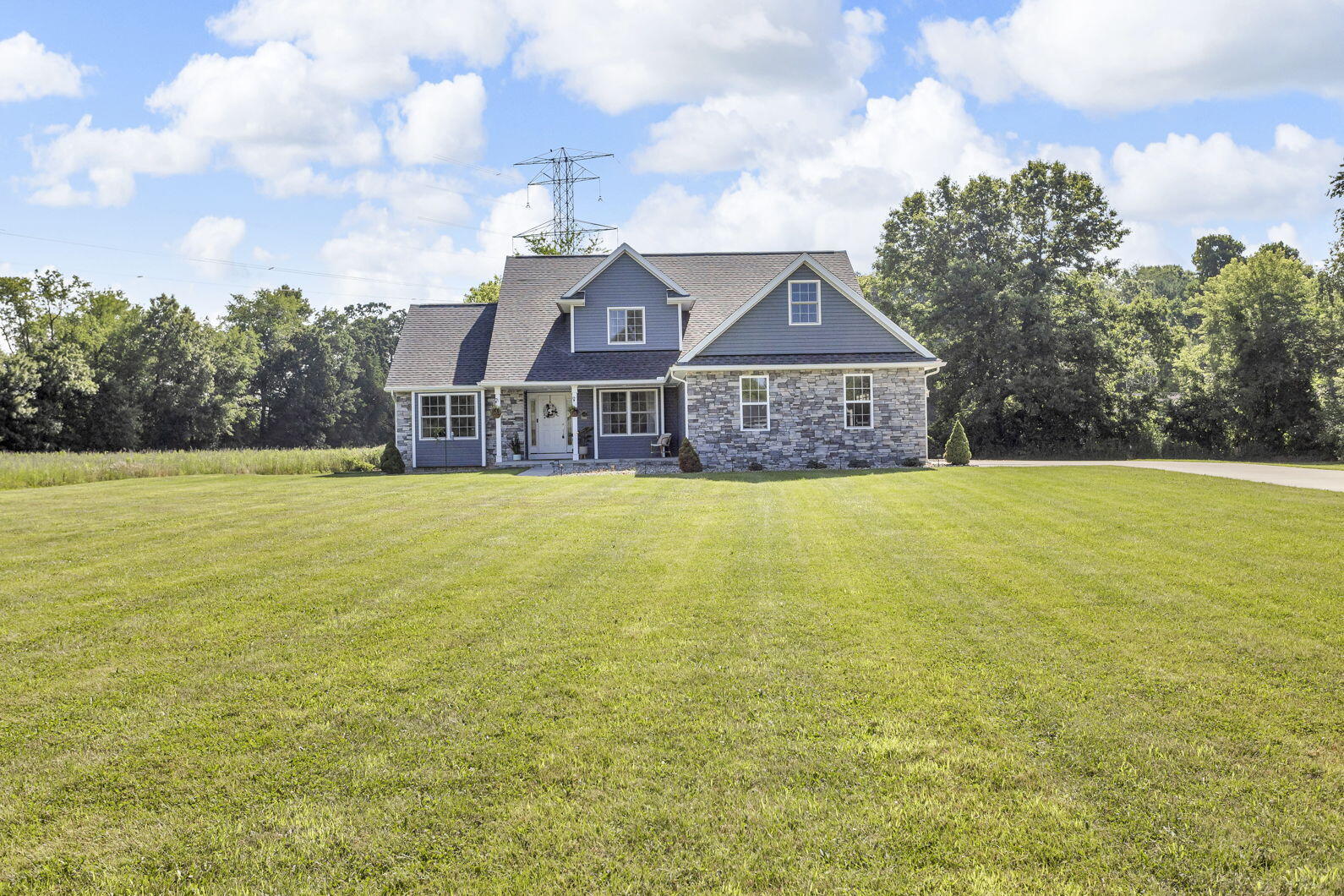 9430 Island Lake Road Property Photo 1