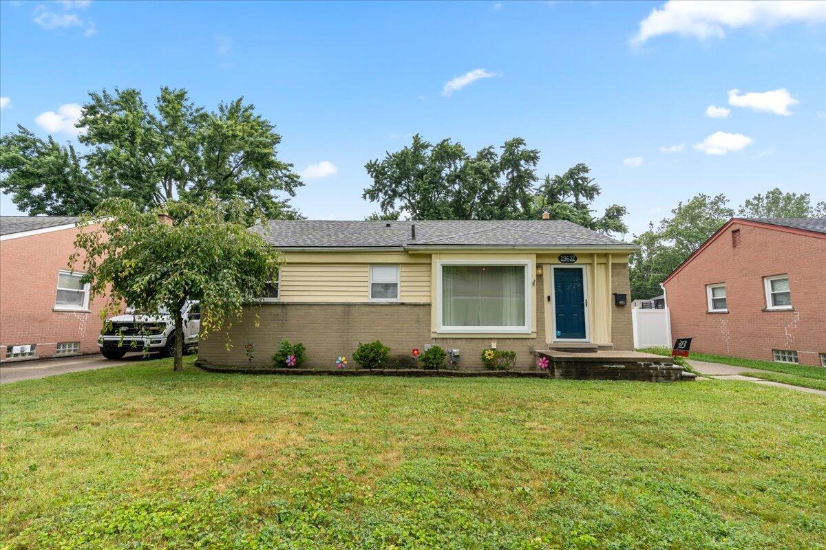 29632 Grandon Street Property Photo 1