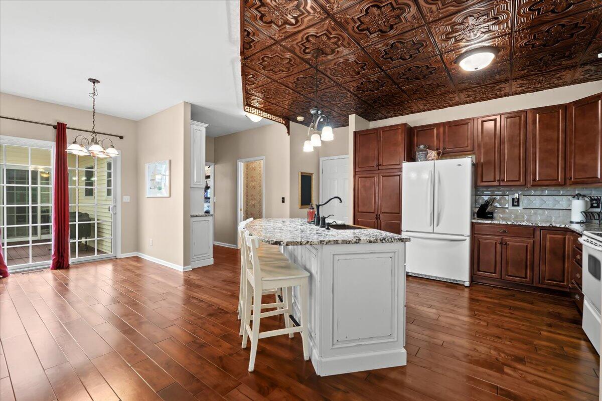 1075 Crystal Wood Drive Property Photo 17