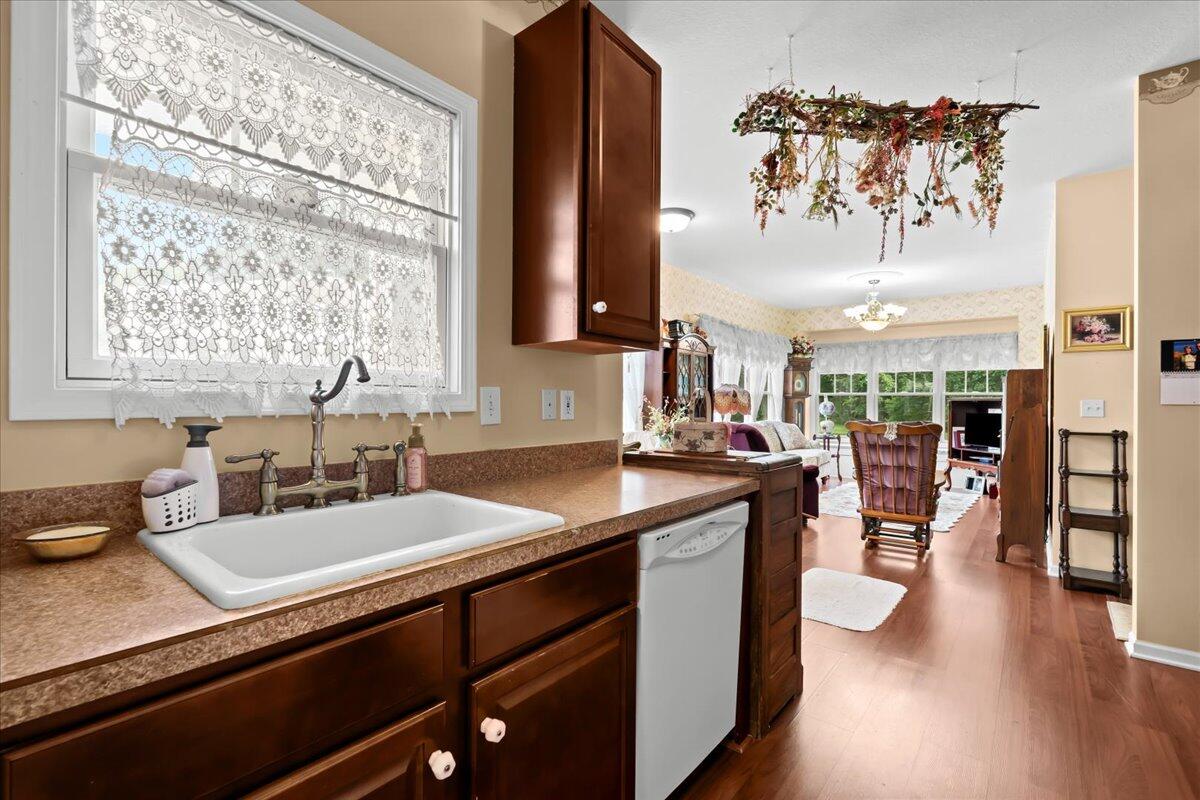 1075 Crystal Wood Drive Property Photo 23