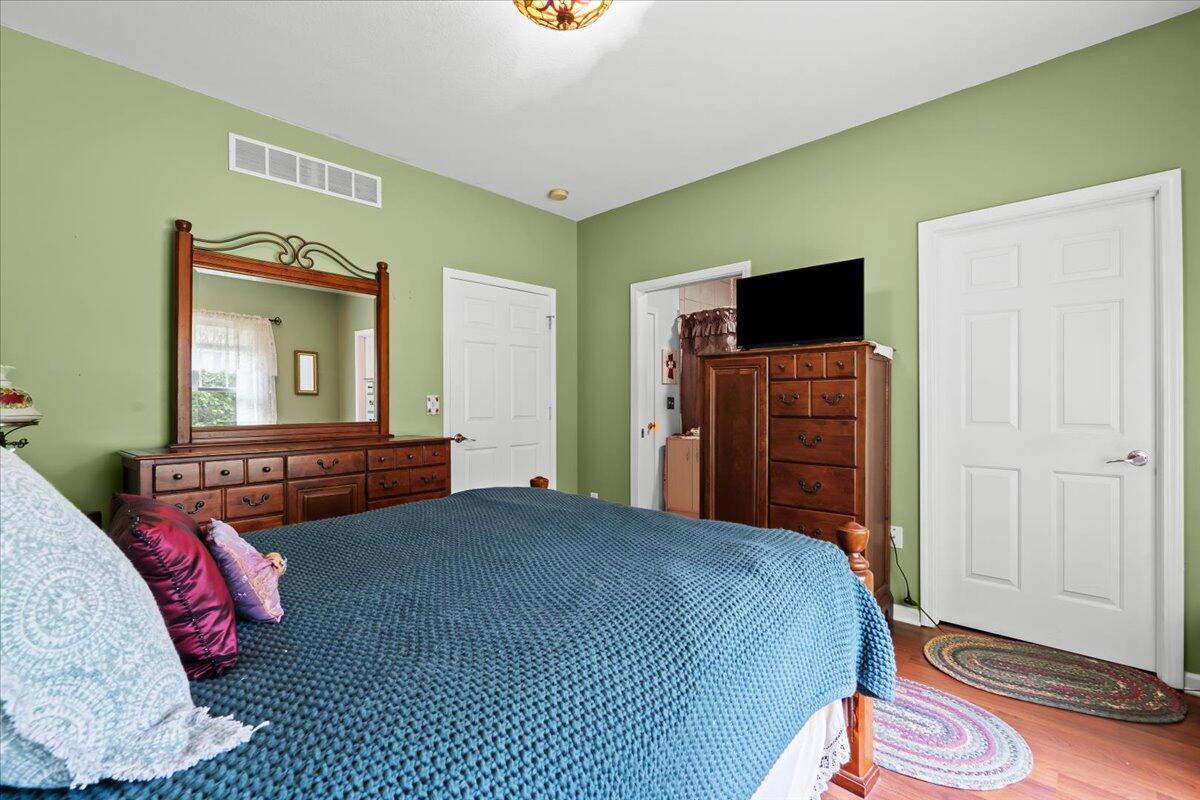 1075 Crystal Wood Drive Property Photo 31