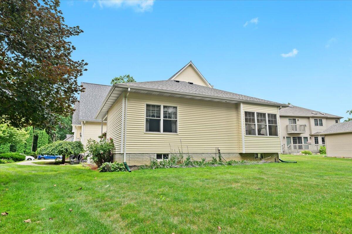 1075 Crystal Wood Drive Property Photo 47