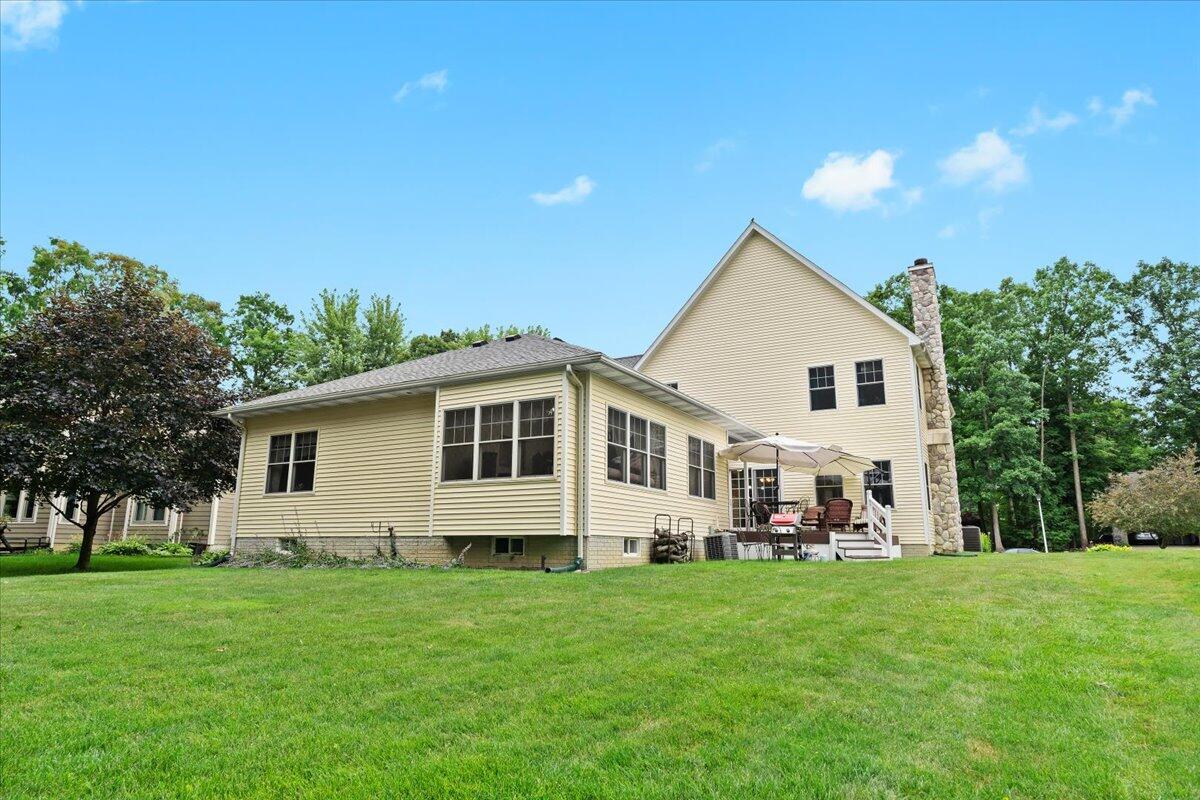 1075 Crystal Wood Drive Property Photo 49