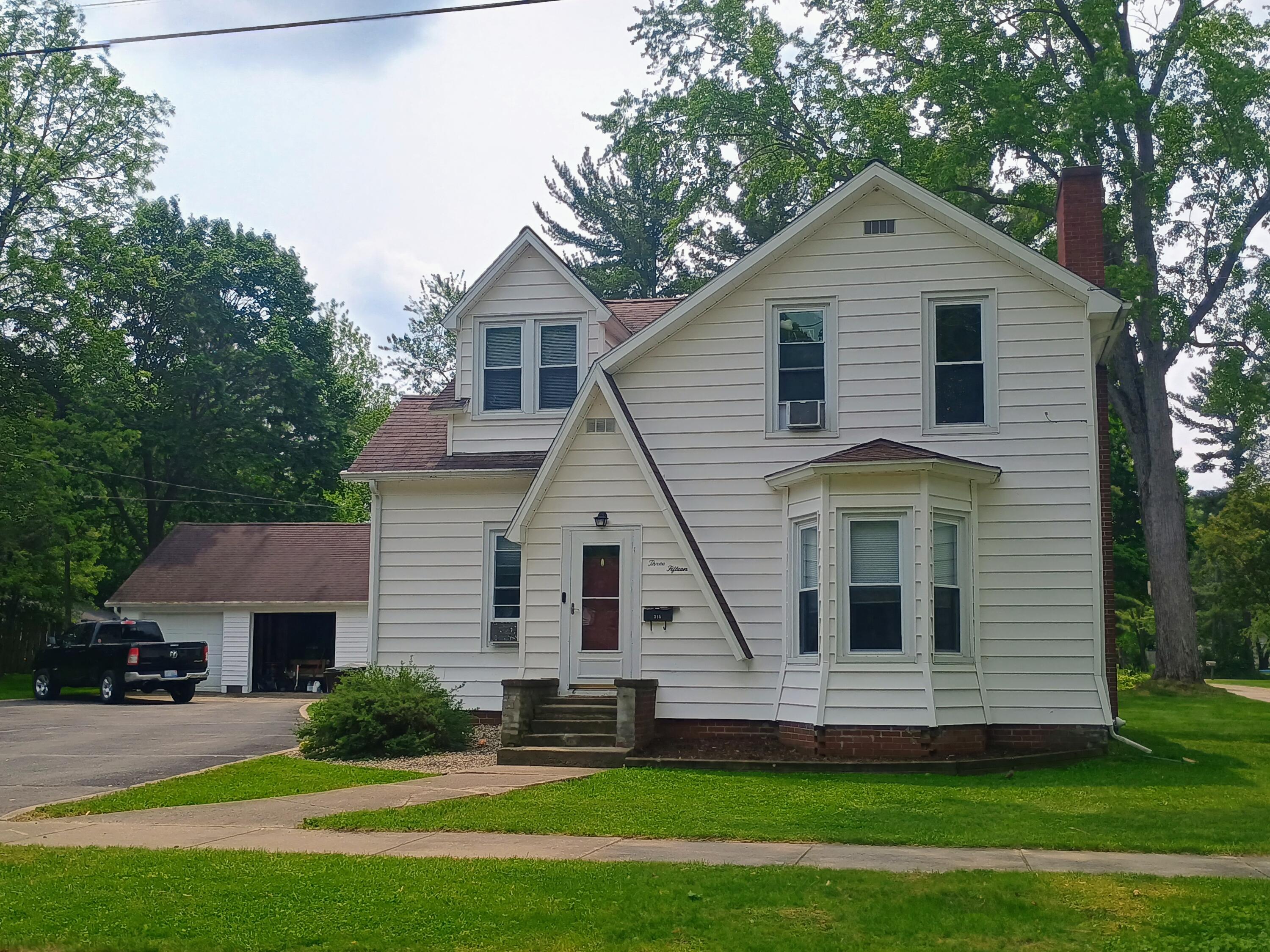 315 Spring Street Property Photo 1