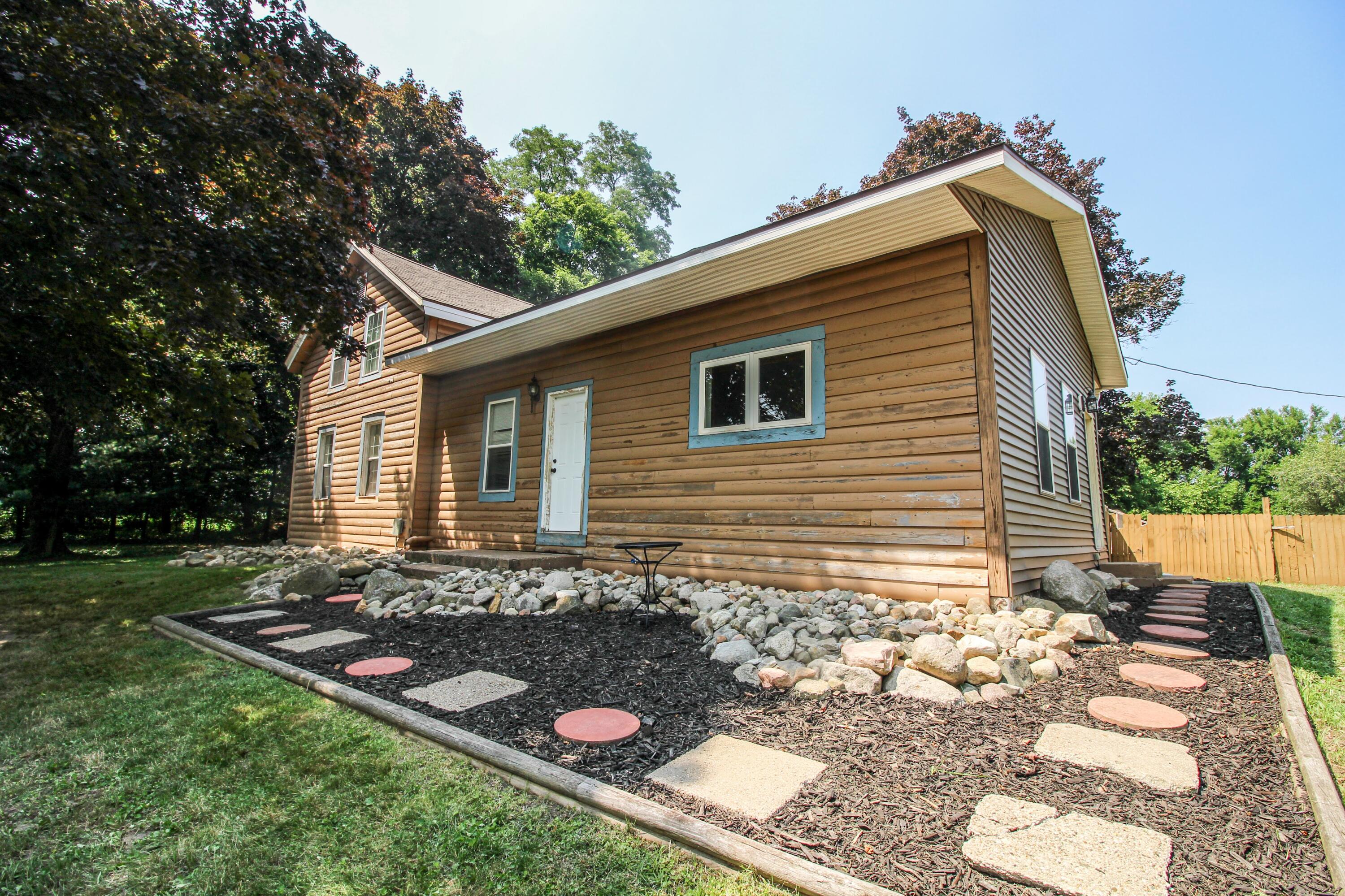 11126 Shavehead Lake Street Road Property Photo 1