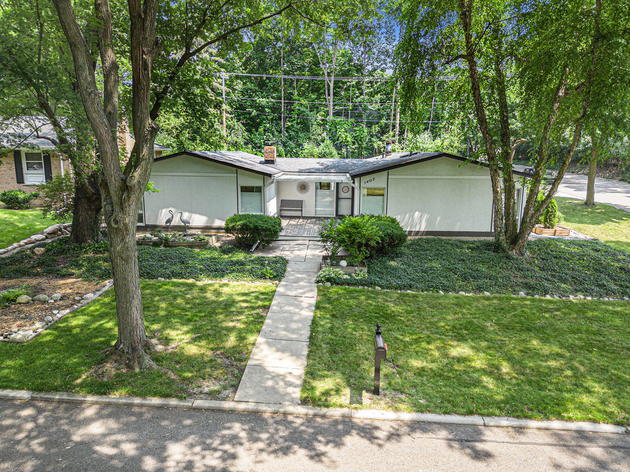 1402 Bardstown Trail Property Photo 1