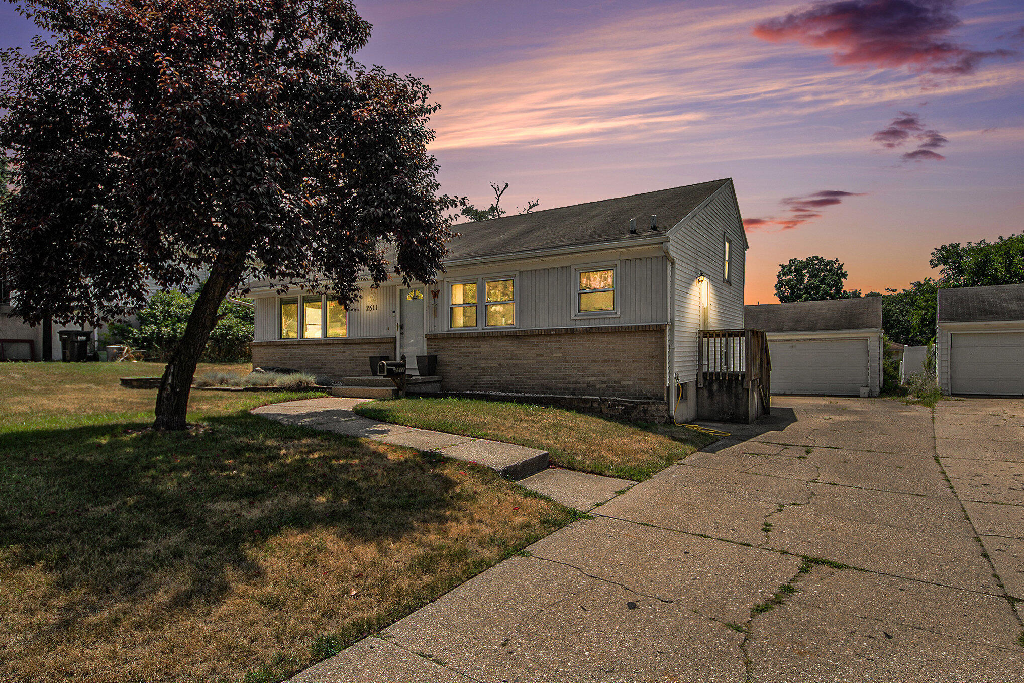 2511 Newstead Avenue Sw Property Photo 1