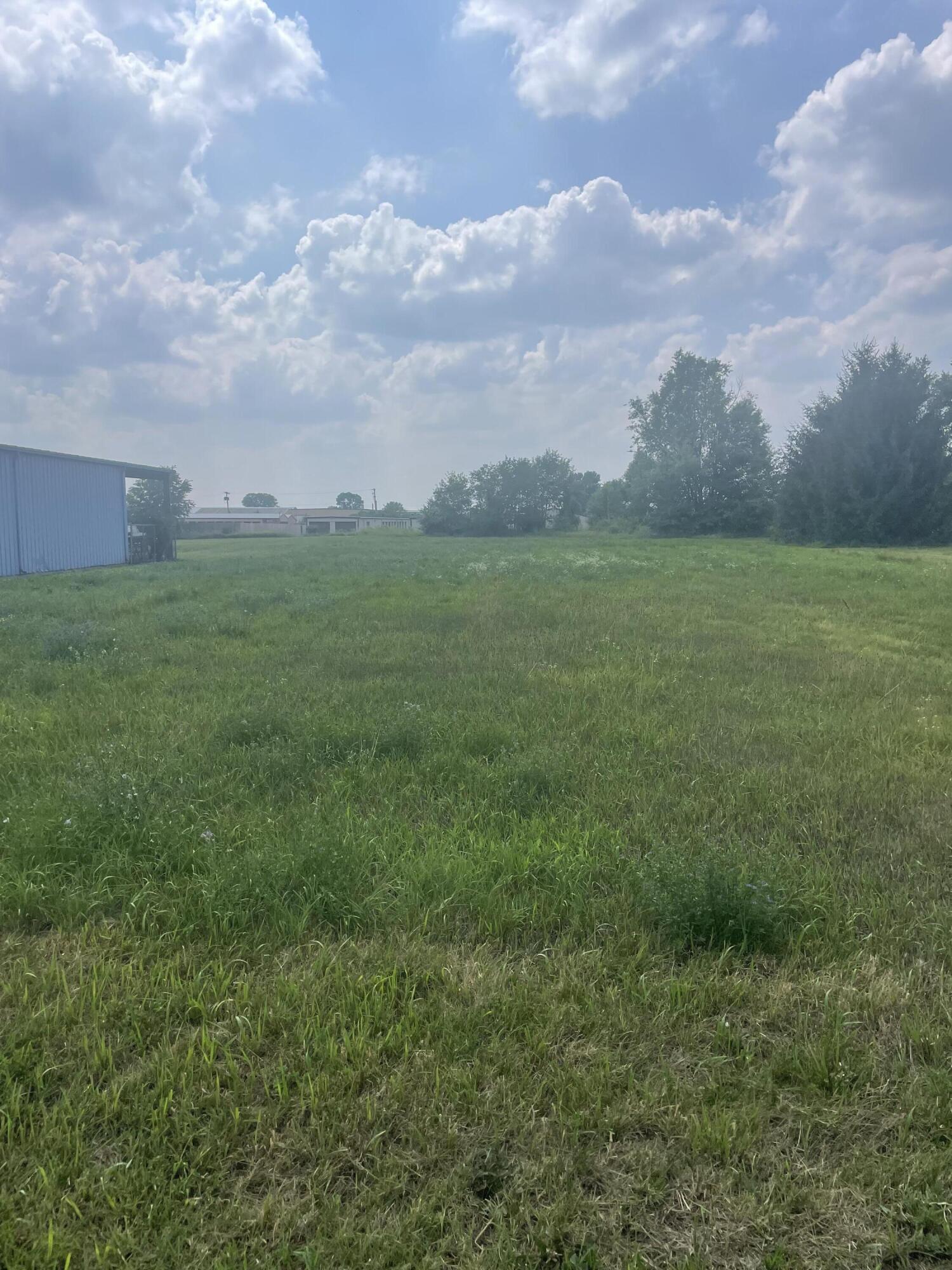 708 N Centerville Road Property Photo 1