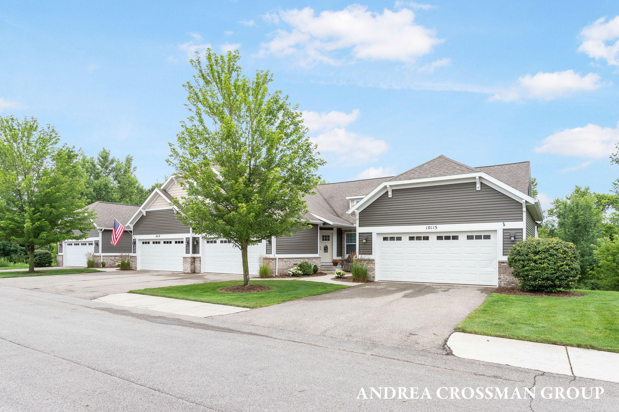10115 S Crossroads Circle SE