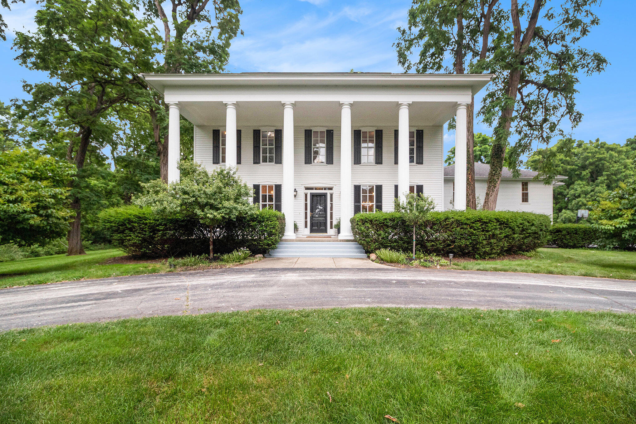 7366 Jennings Road Property Photo 1
