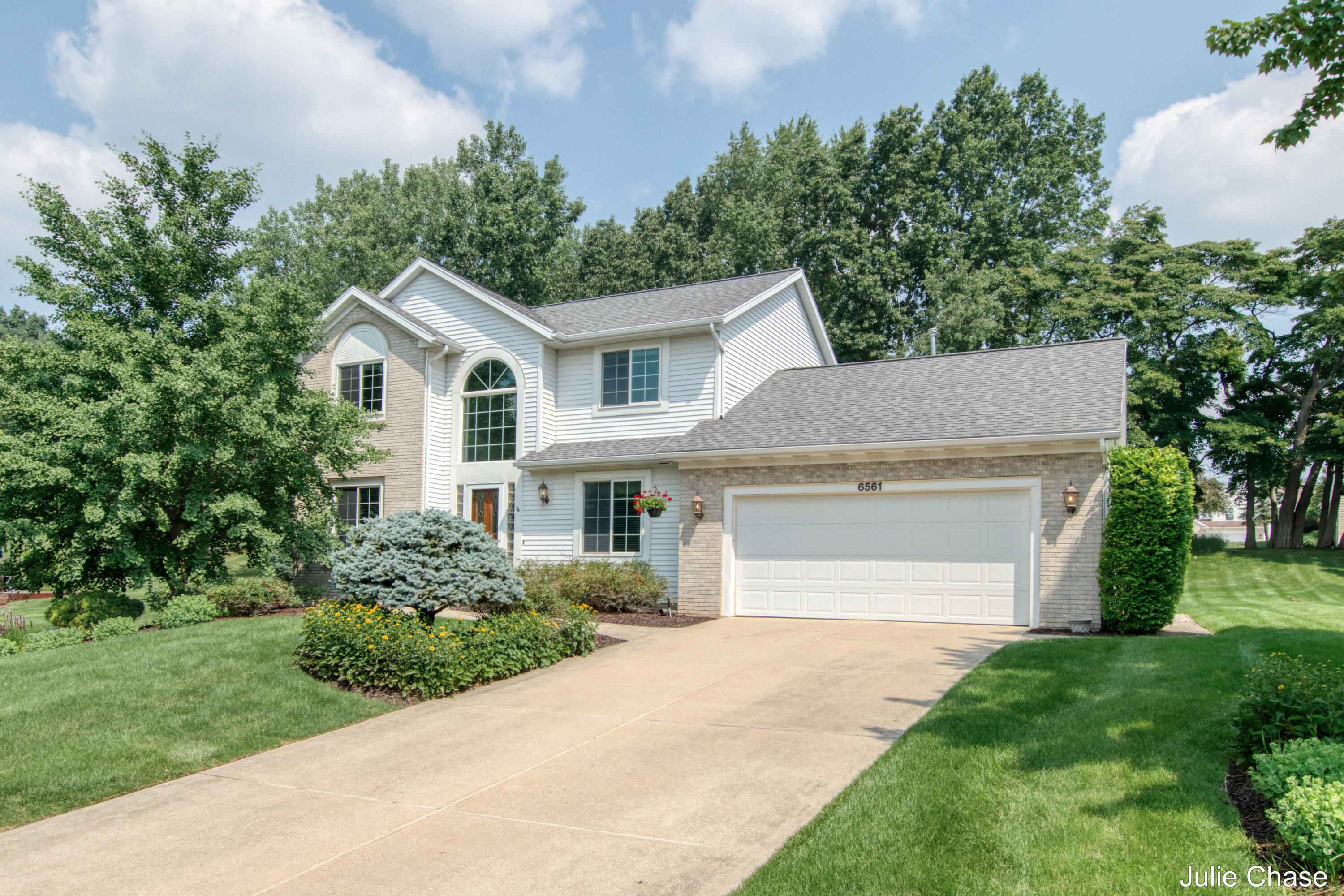 6561 Laguna Vista Drive Ne Property Photo 1