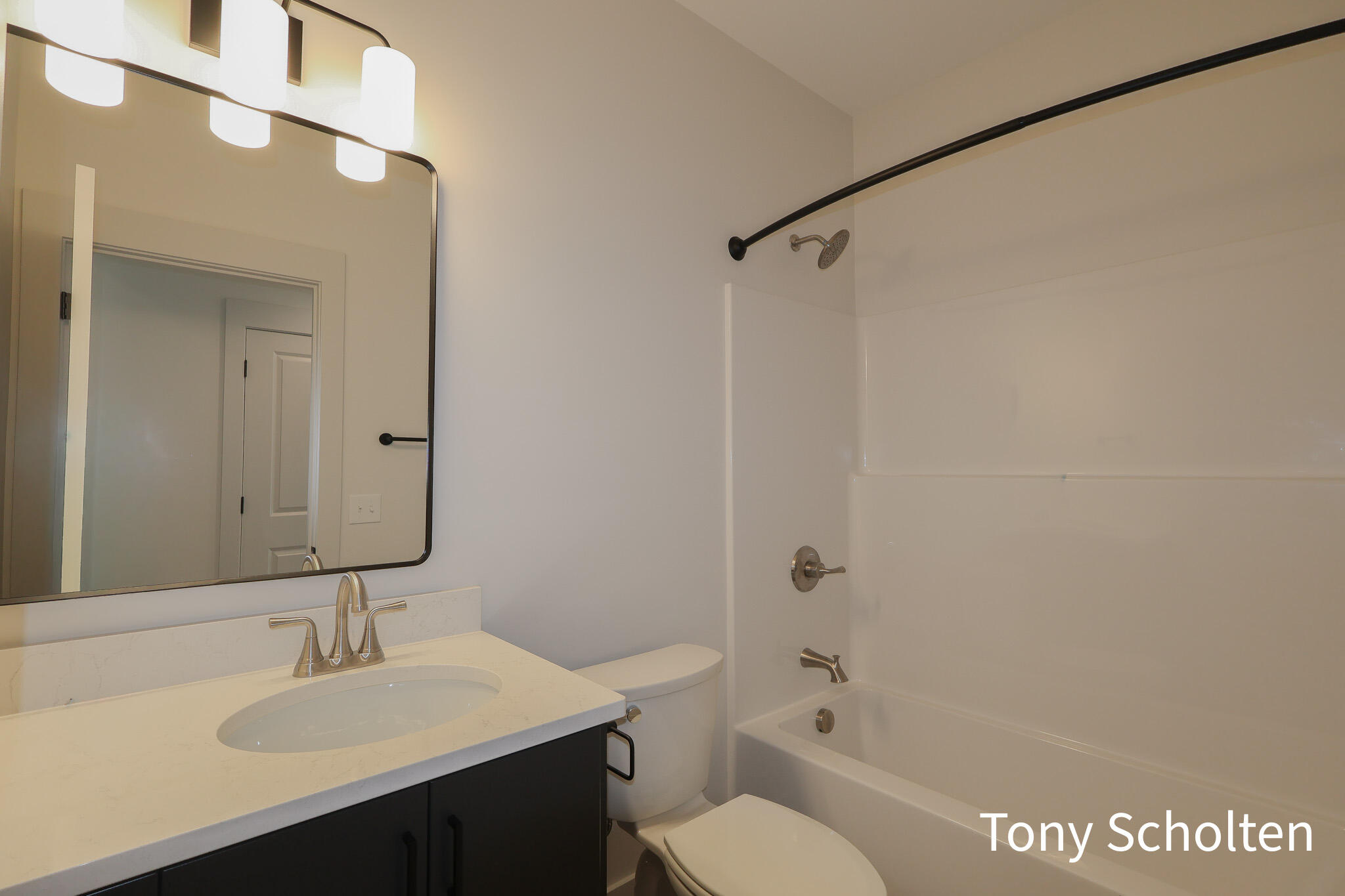 5178 Blendon Meadow Circle 46 Property Photo 11
