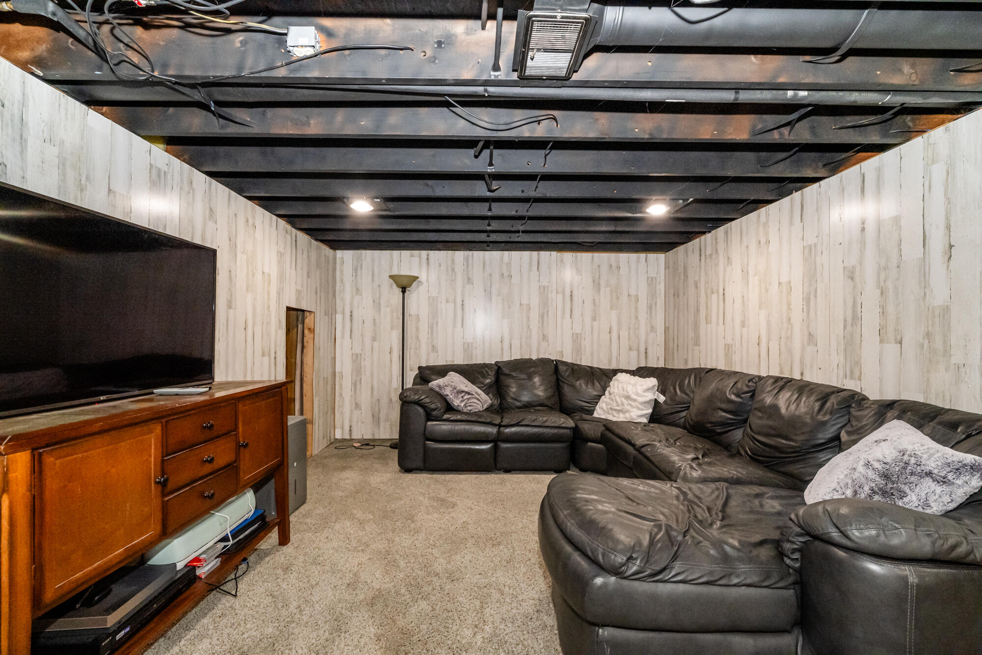 1395 Wilshire Terrace Property Photo 19