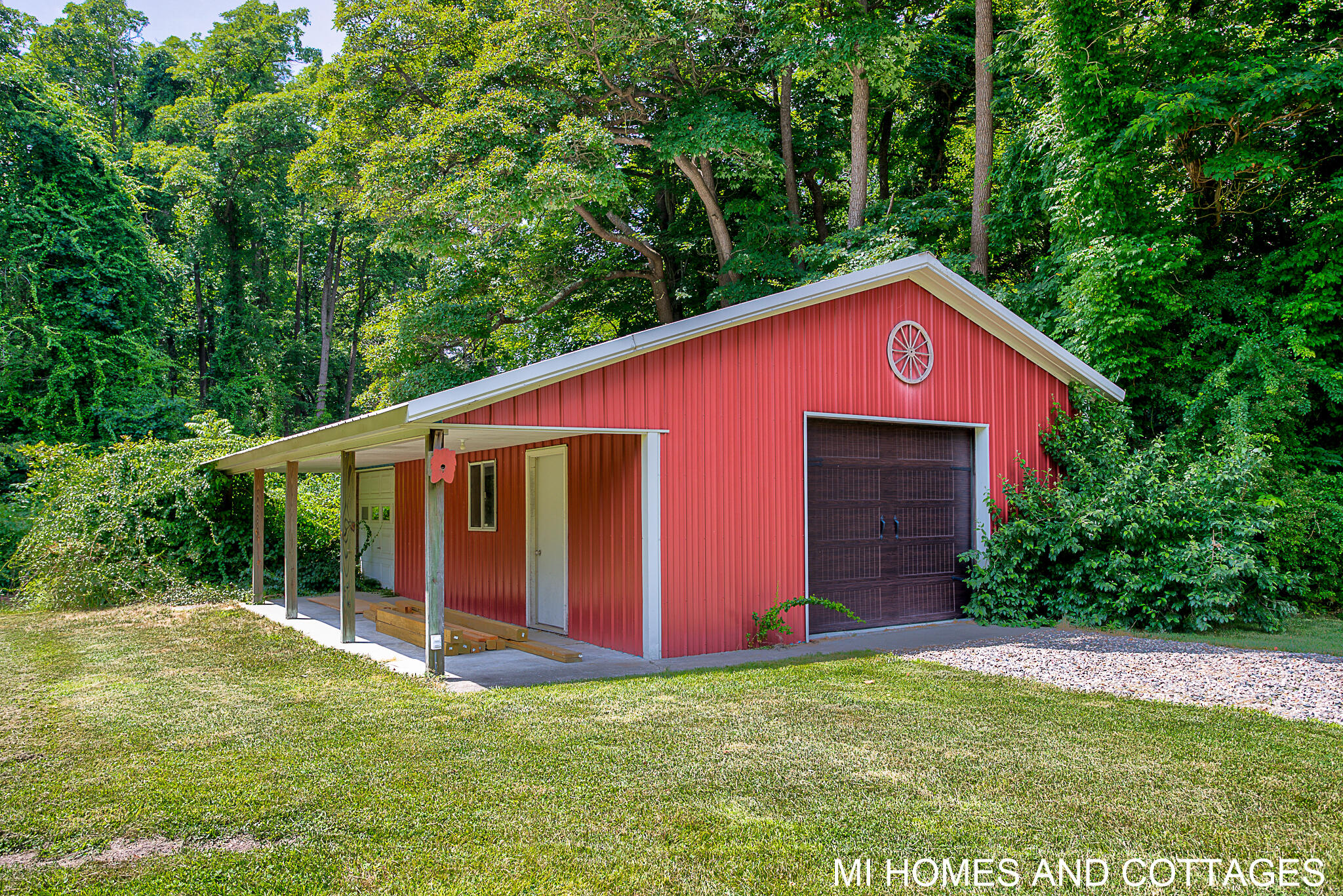 4080 64th Property Photo 4