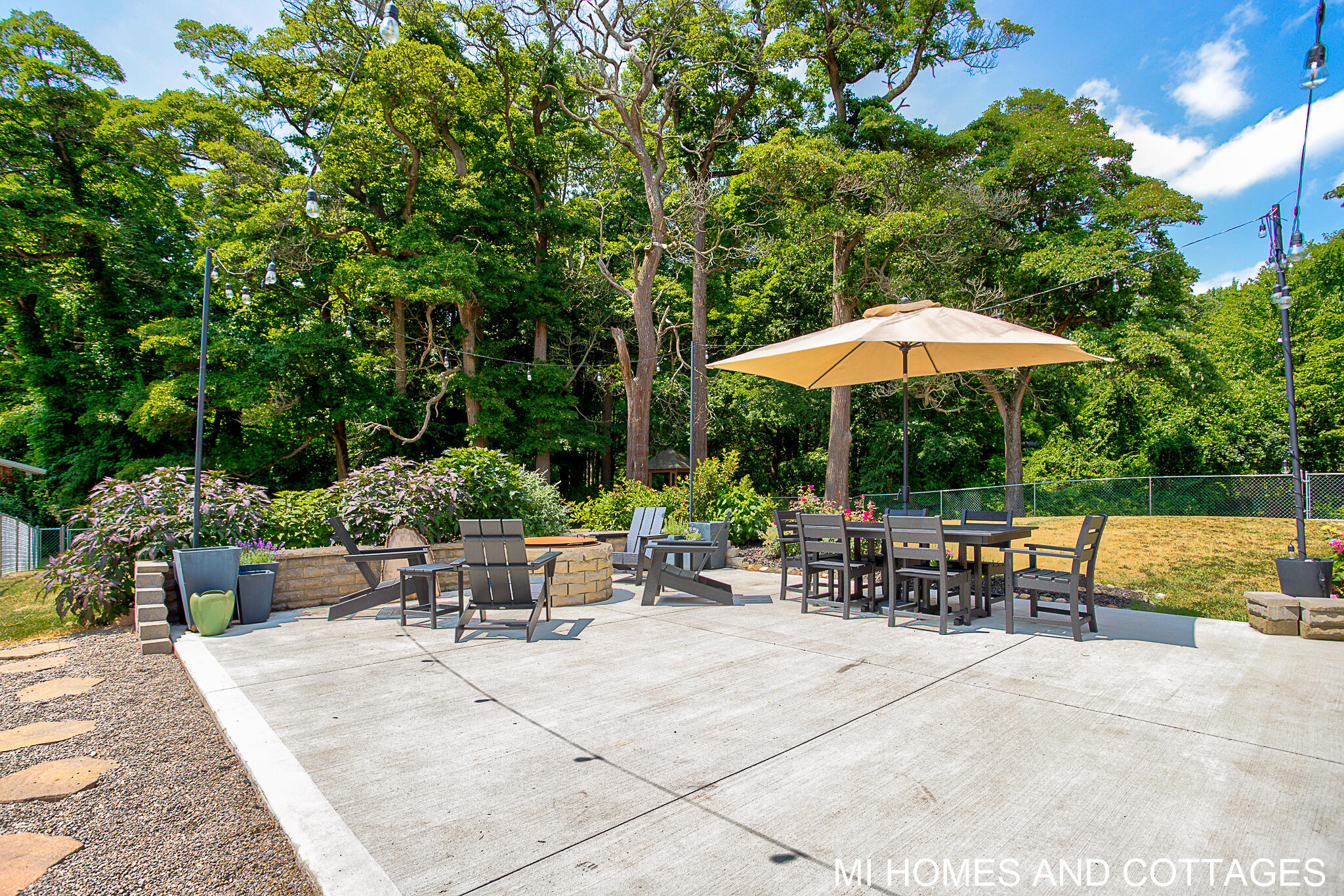 4080 64th Property Photo 7