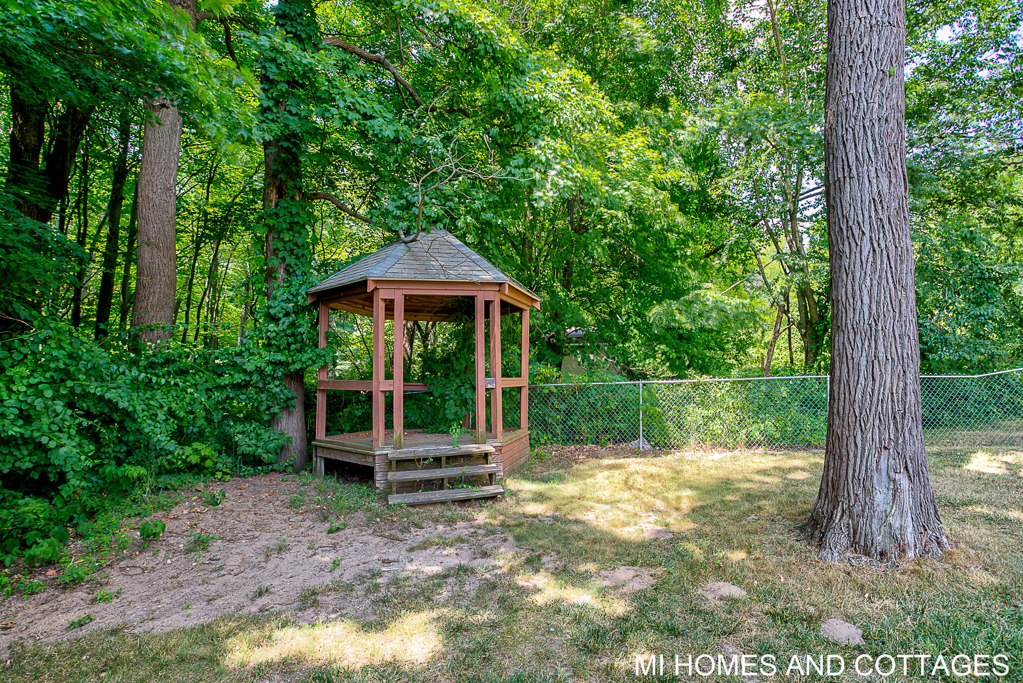 4080 64th Property Photo 8