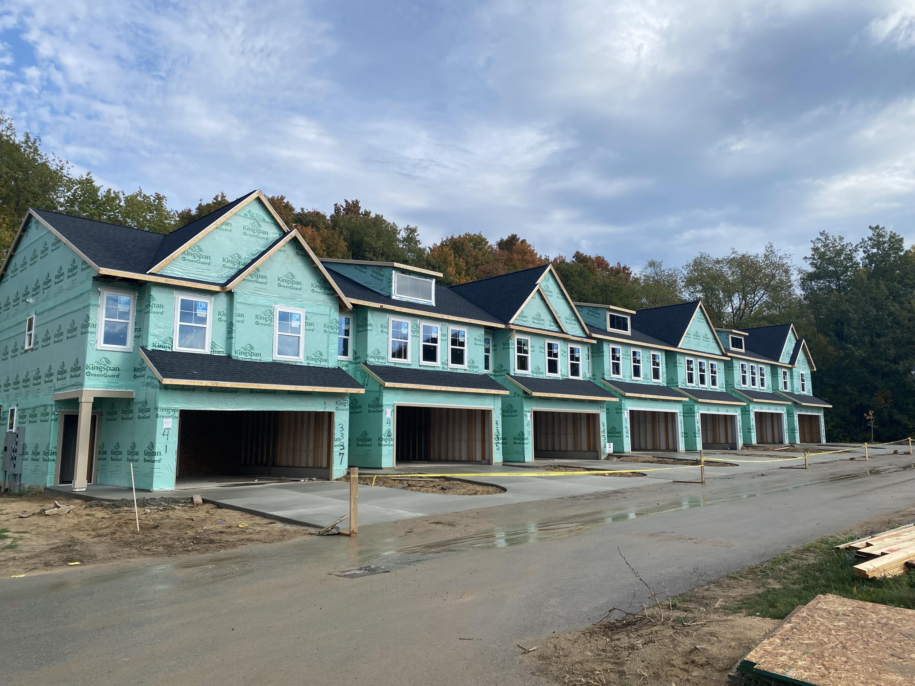 3335 Kings River Street SW, 42 Property Photo 1