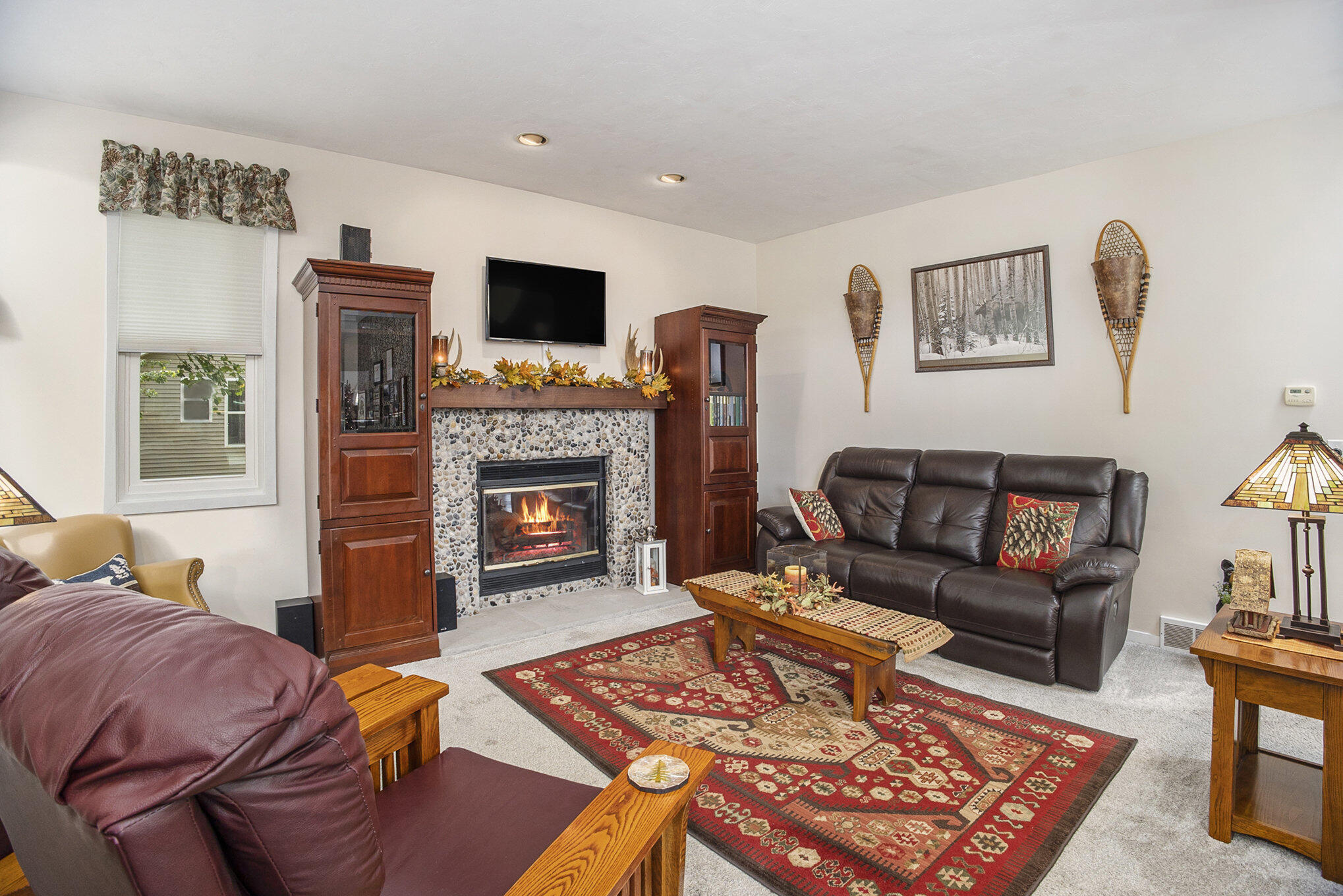 598 Jasmine Drive Property Photo 8