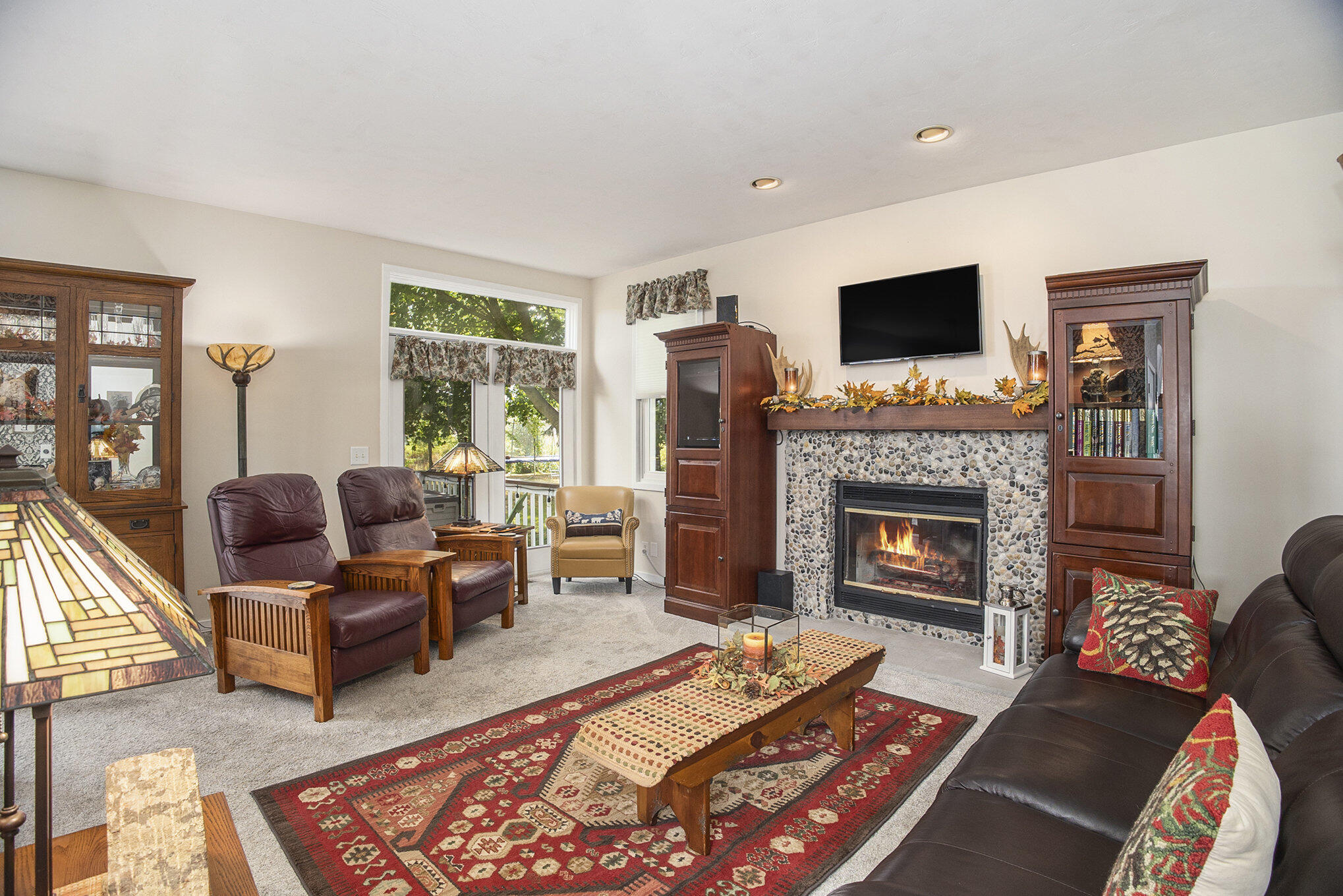 598 Jasmine Drive Property Photo 10