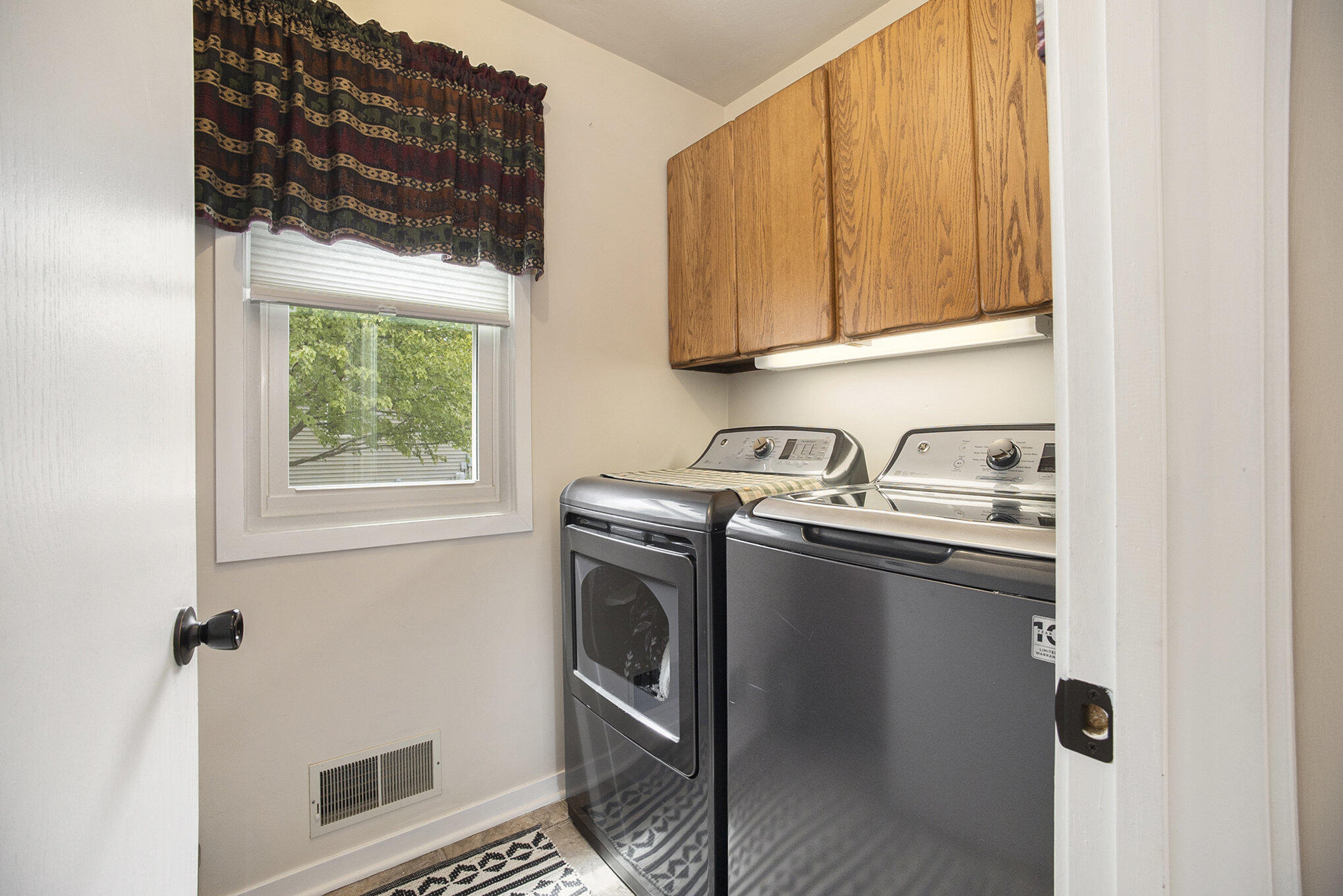 598 Jasmine Drive Property Photo 18