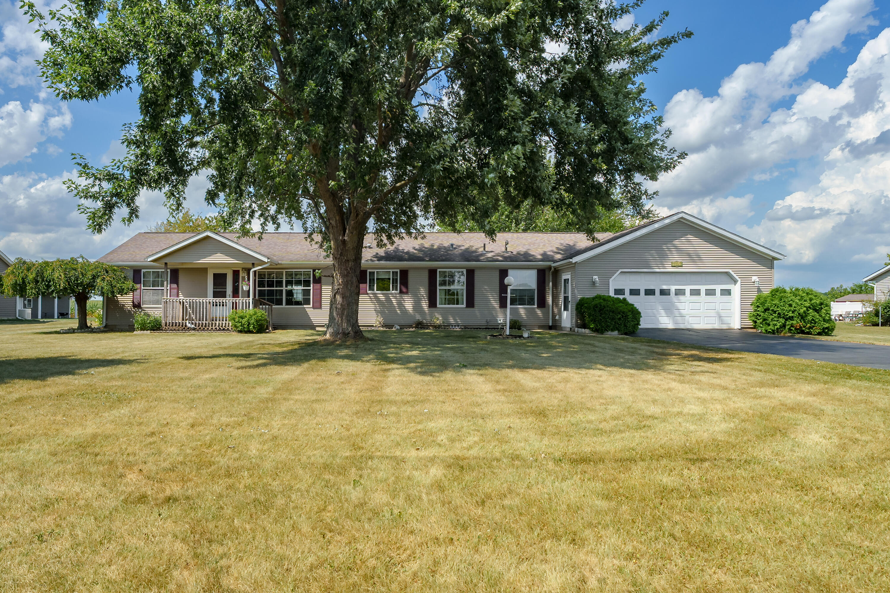 2196 W W Avenue Property Photo 1