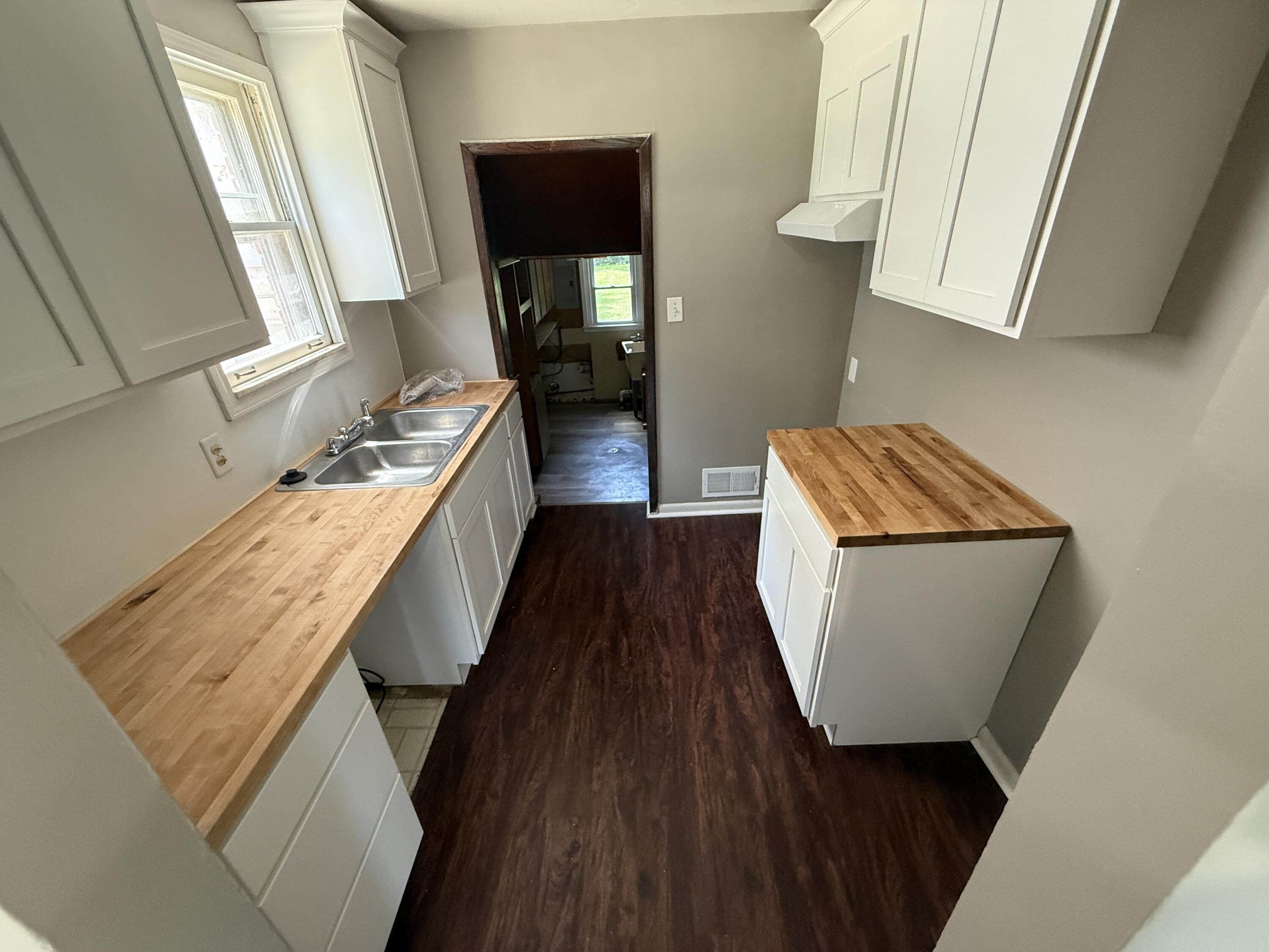 26655 Rosewood Street Property Photo 8