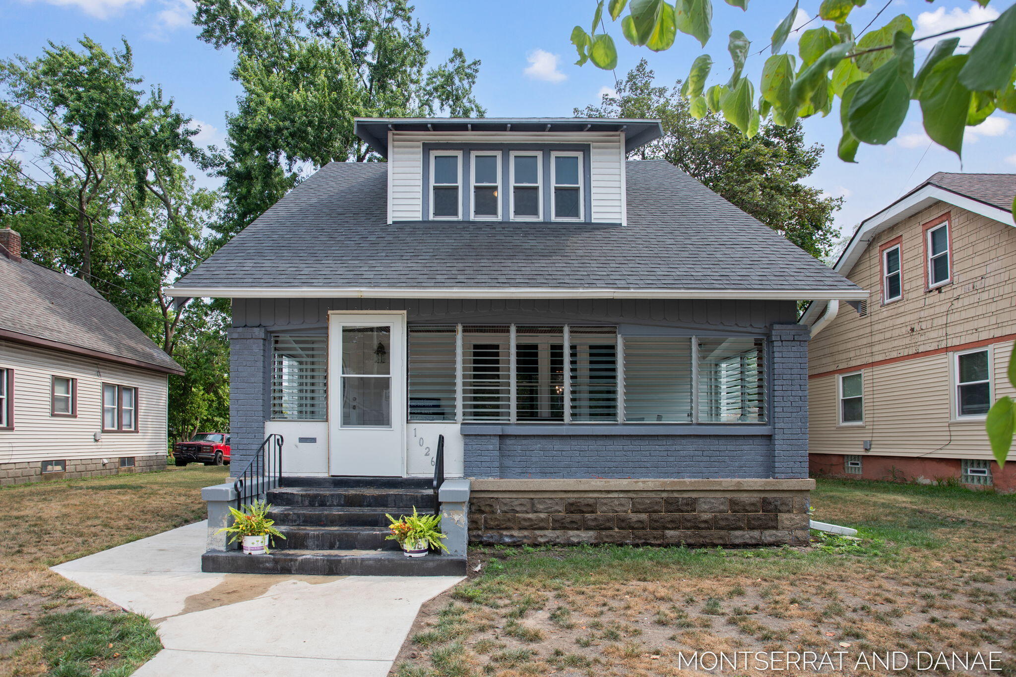 1026 Oakdale Street Se Property Photo 1