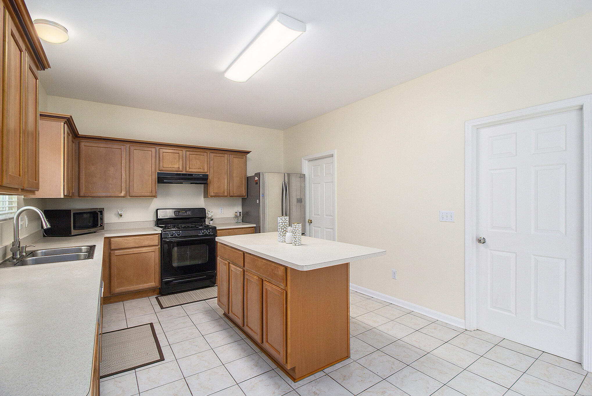 2119 Cattail Circle Property Photo 12