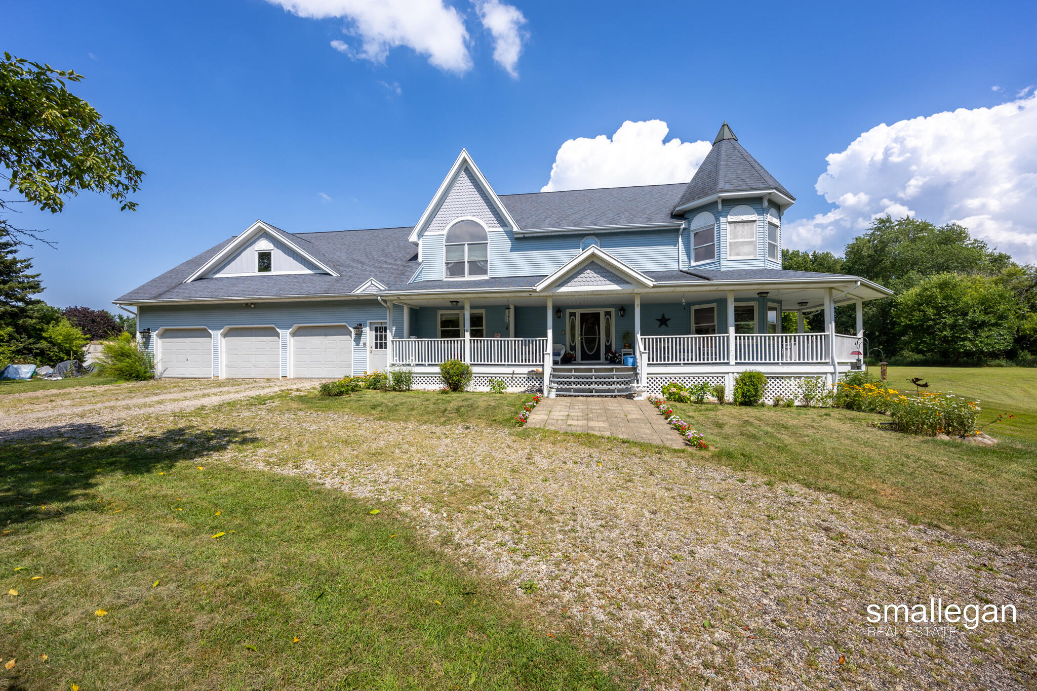 3770 Bender Road Property Photo 1