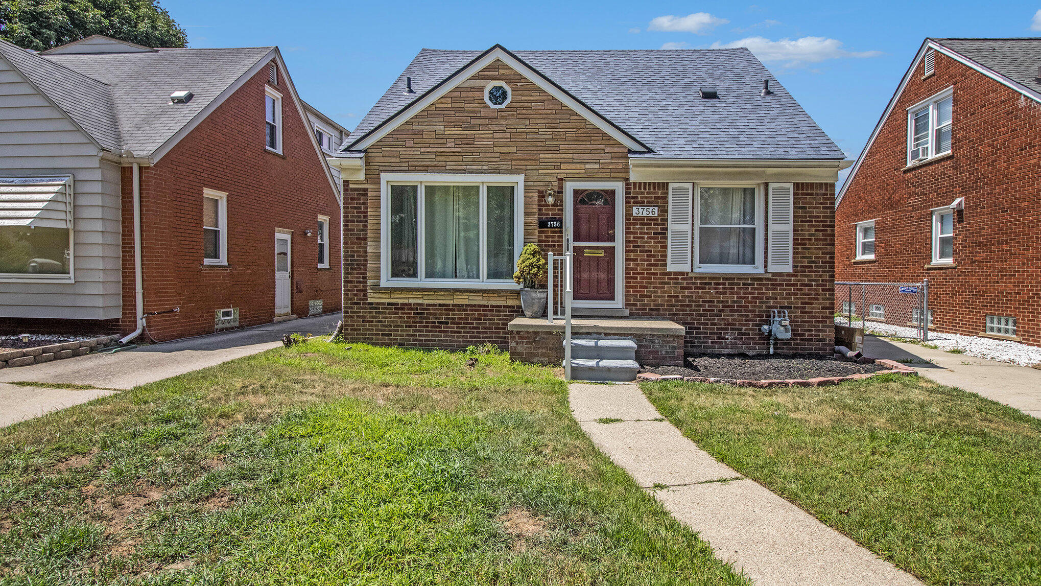 3756 Grindley Park Street Property Photo 1