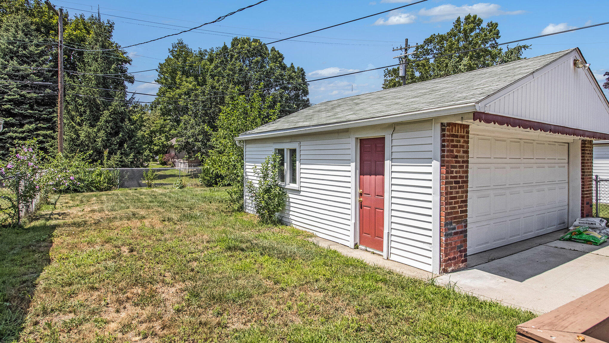 3756 Grindley Park Street Property Photo 24