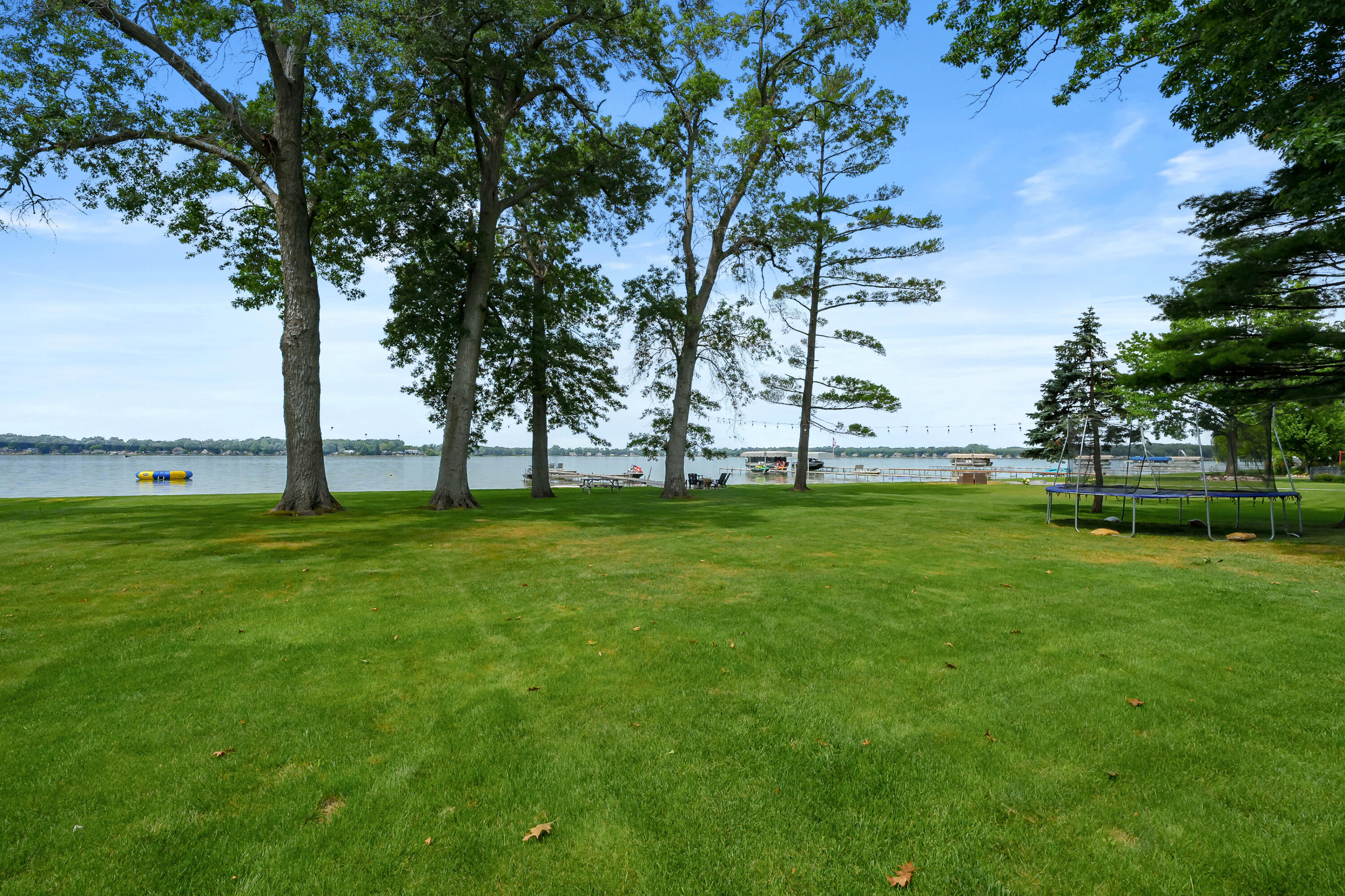 9340 E Shore Drive Property Photo 3