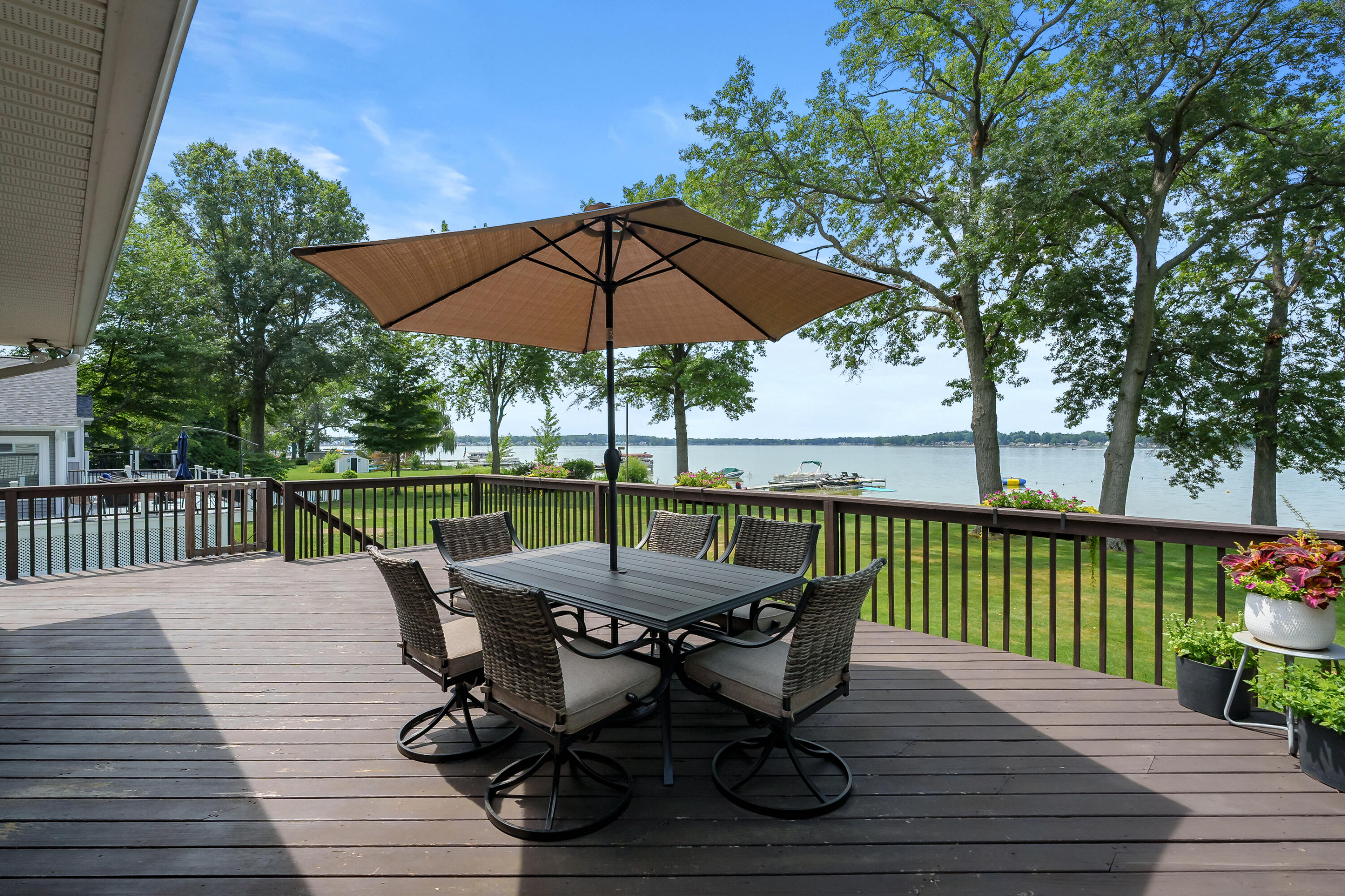 9340 E Shore Drive Property Photo 16