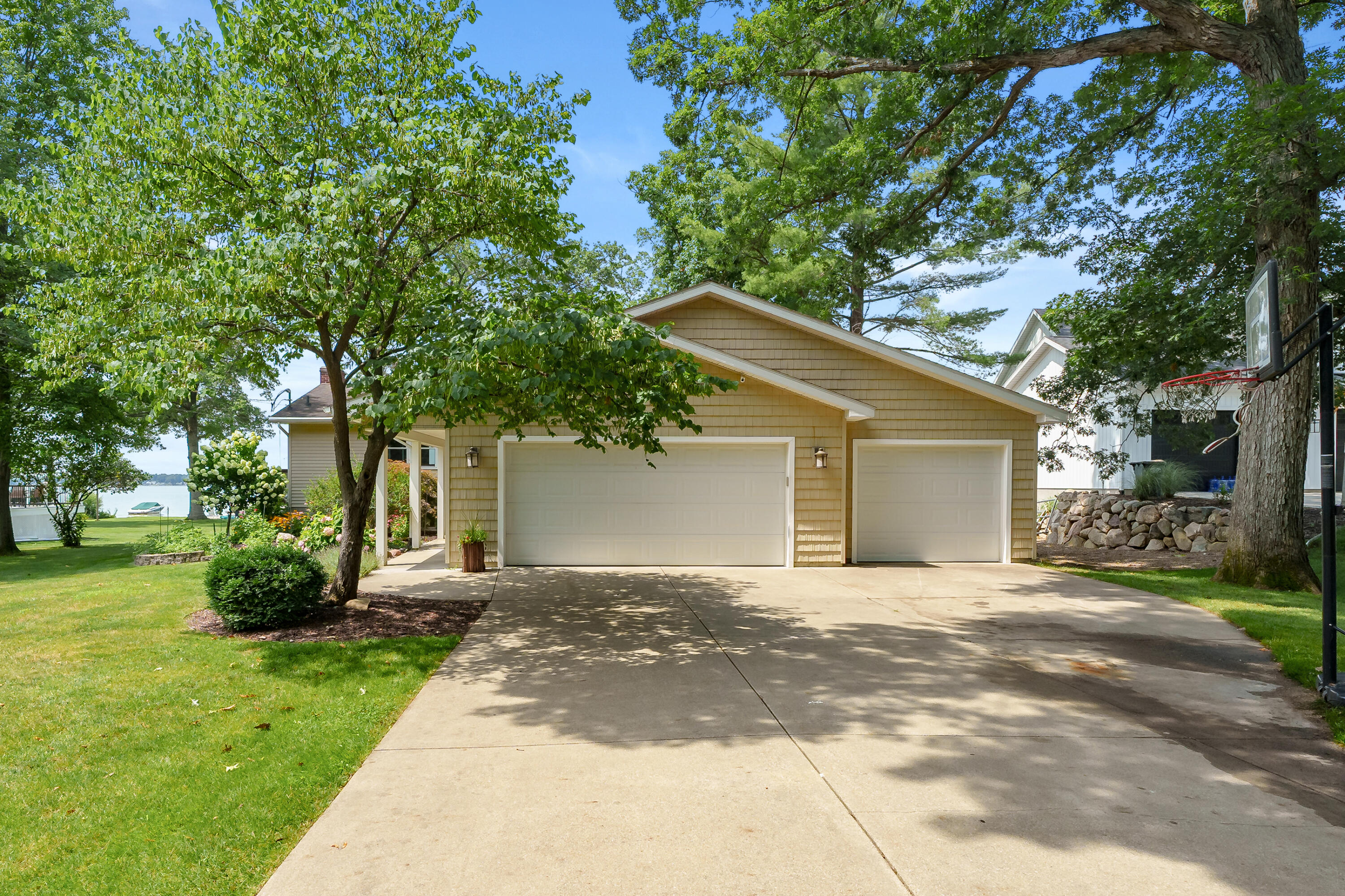 9340 E Shore Drive Property Photo 51
