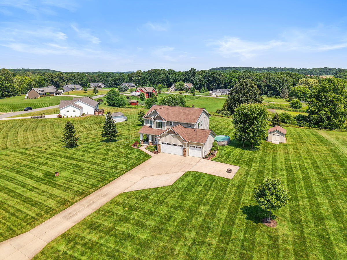 4270 Autumn Ridge Drive Property Photo 2