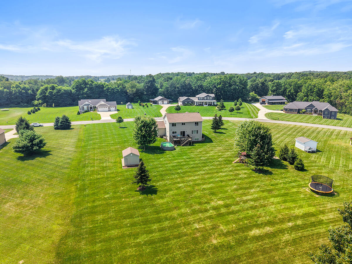 4270 Autumn Ridge Drive Property Photo 12