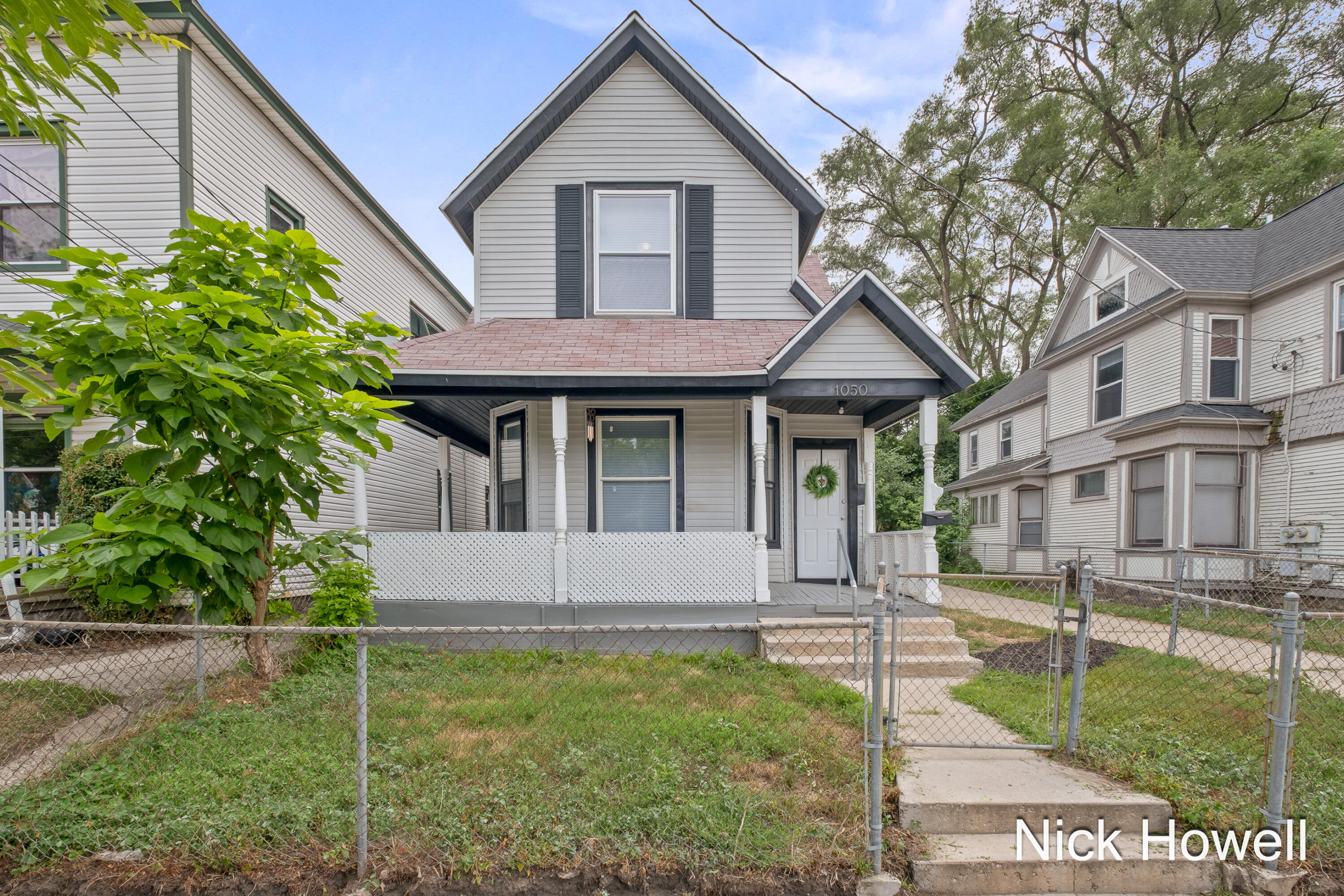 1050 Lafayette Avenue Se Property Photo 1