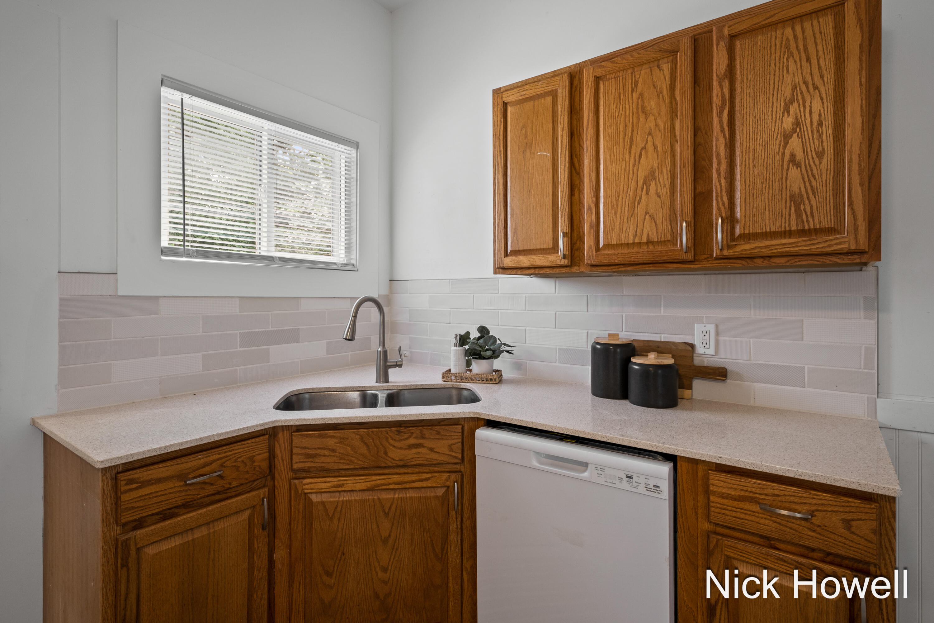 1050 Lafayette Avenue Se Property Photo 13