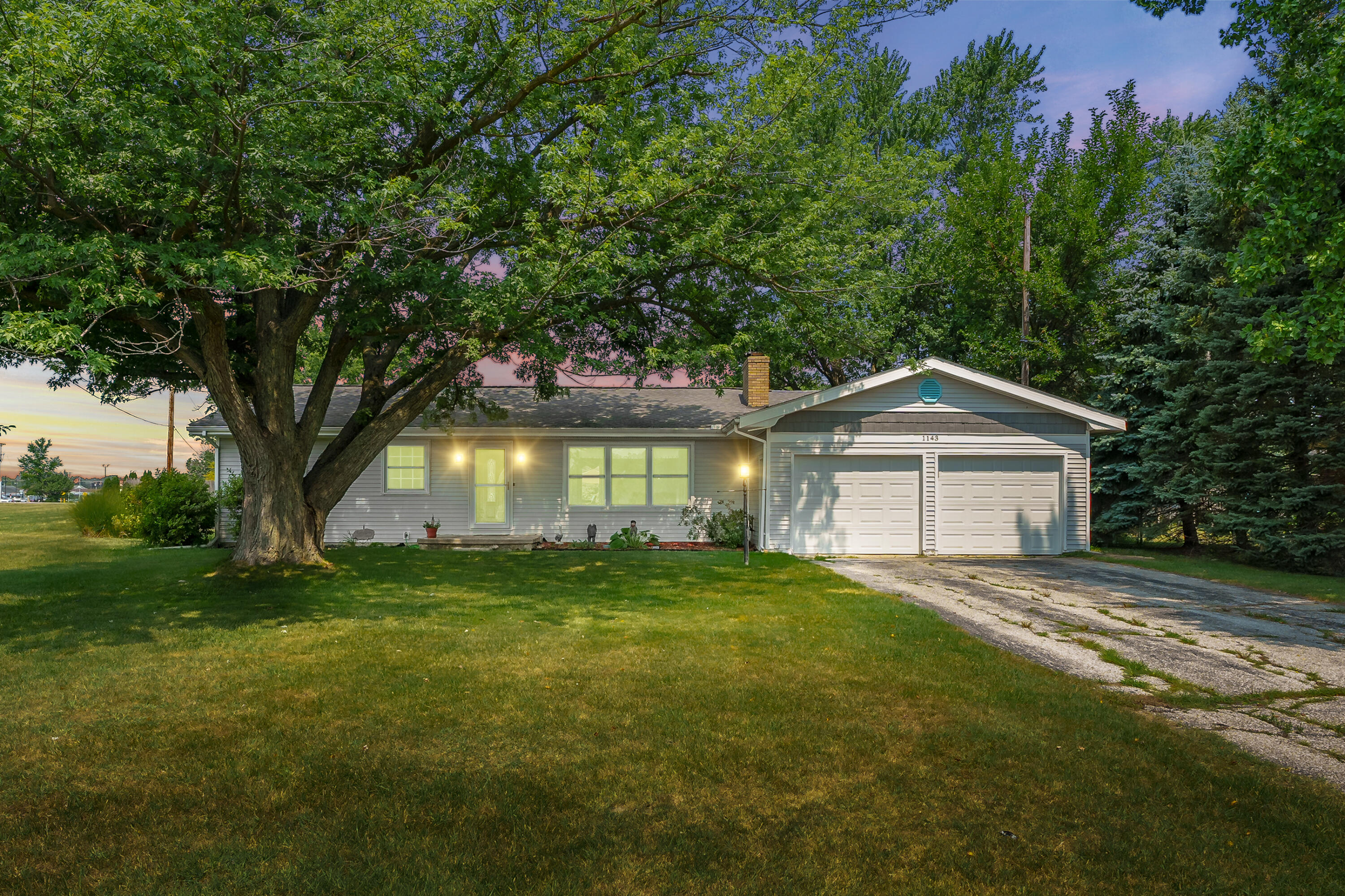 1143 Brunn Avenue Property Photo 1