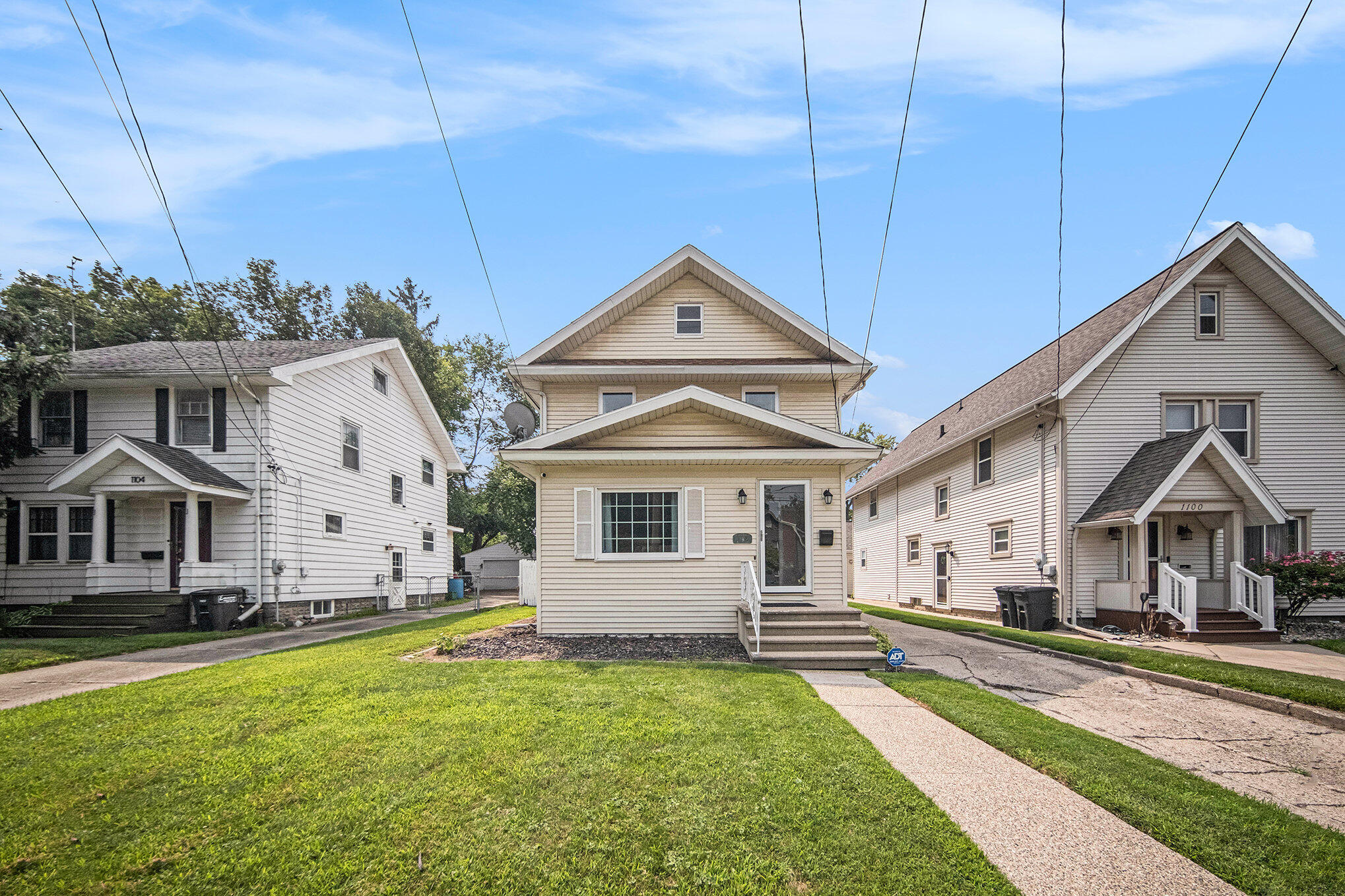 1102 S West Avenue Property Photo 1